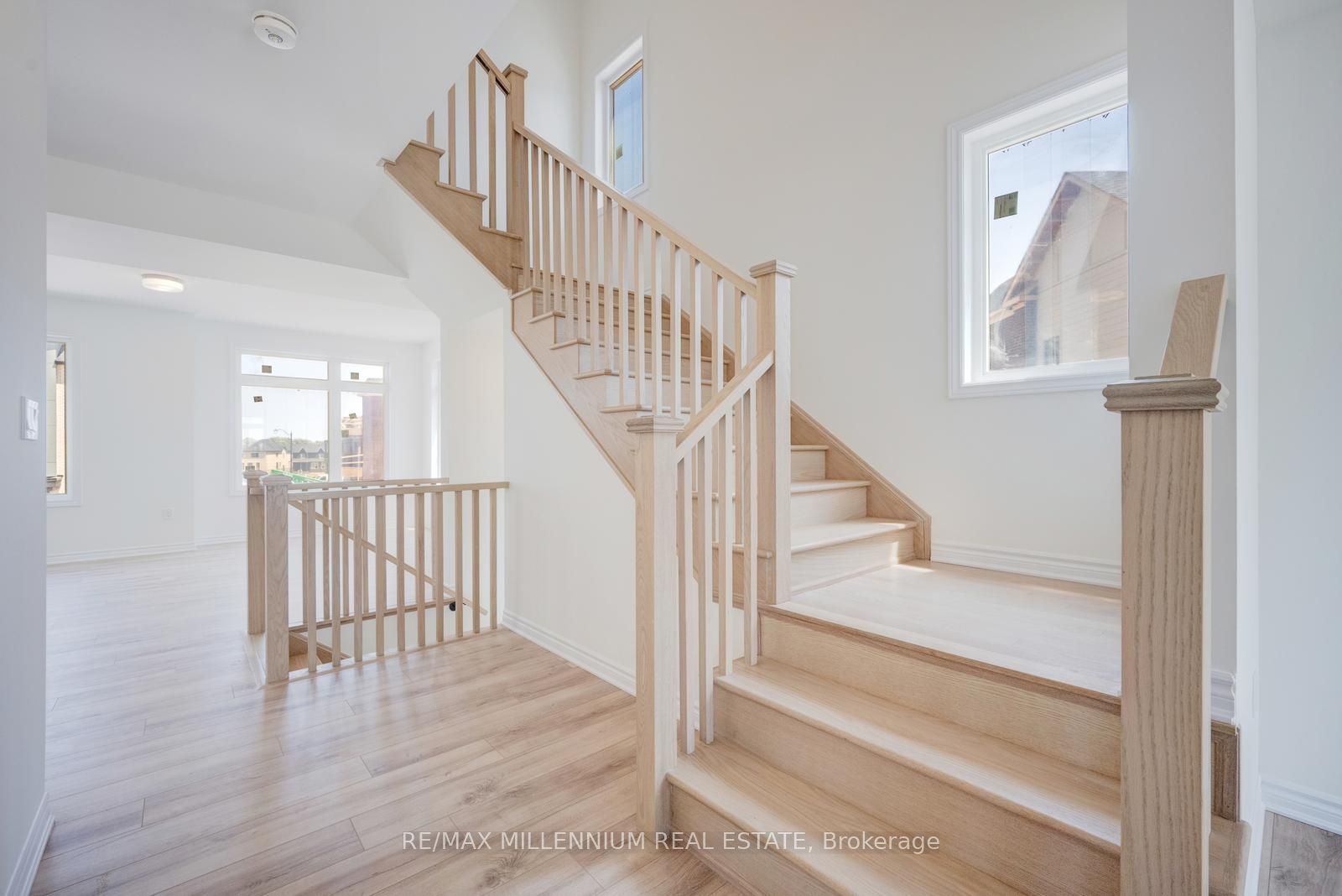 50 Thornbird Crescent Upper Property Photo 24