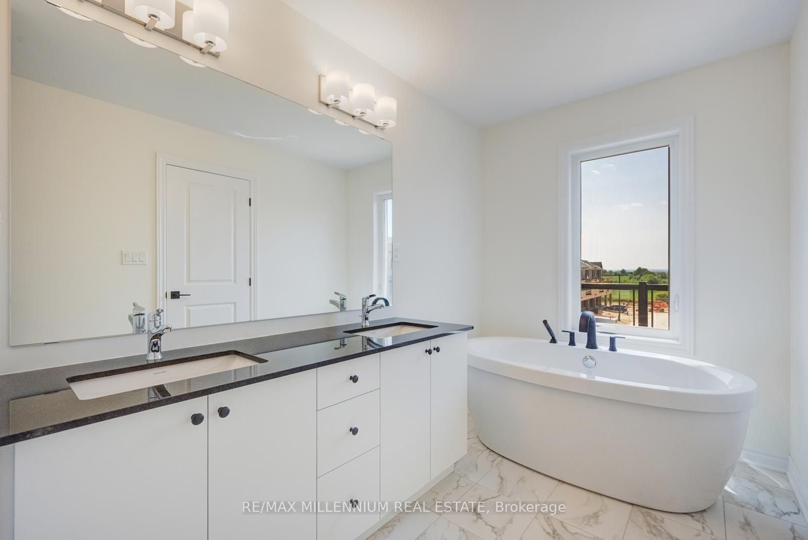 50 Thornbird Crescent Upper Property Photo 29