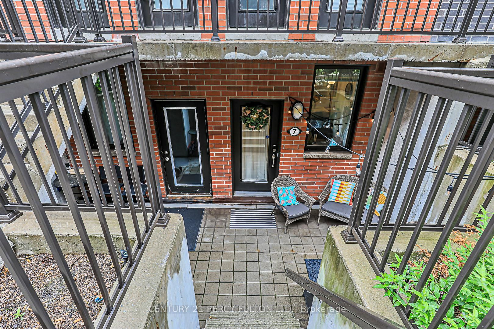 68 Winston Park Boulevard 7 Property Photo 5