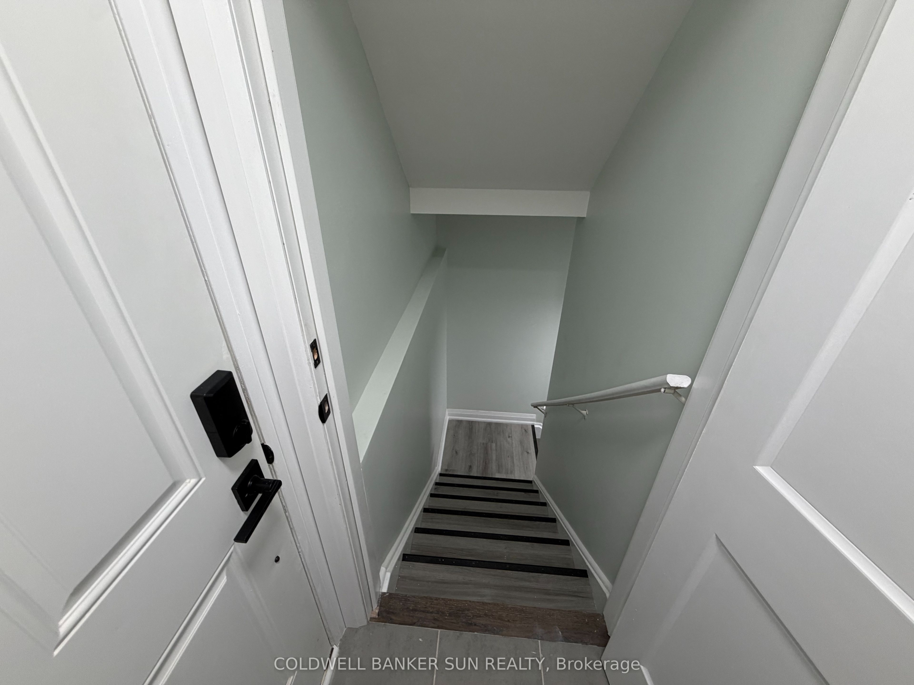 13 Divers Road Bsmt Property Photo 1