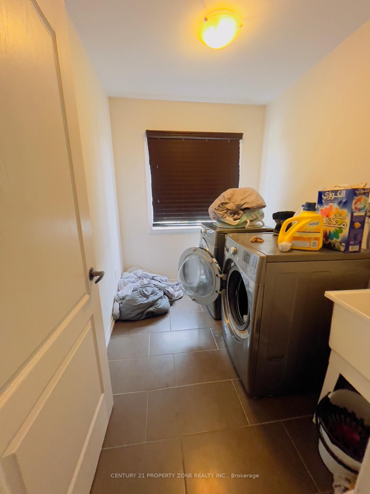 3 Baffin Crescent (upper) Property Photo 14