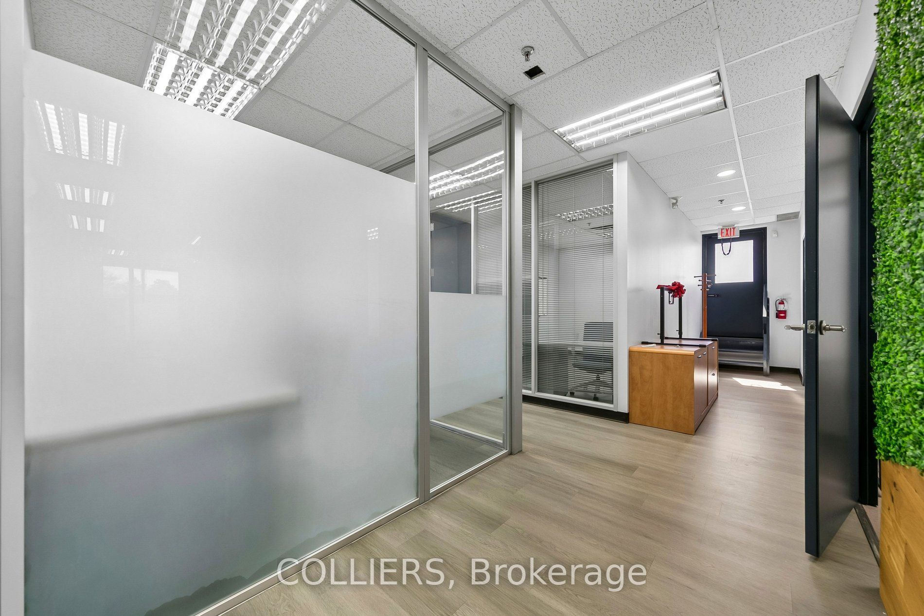 230 Watline Avenue 100 & 200 Property Photo 16