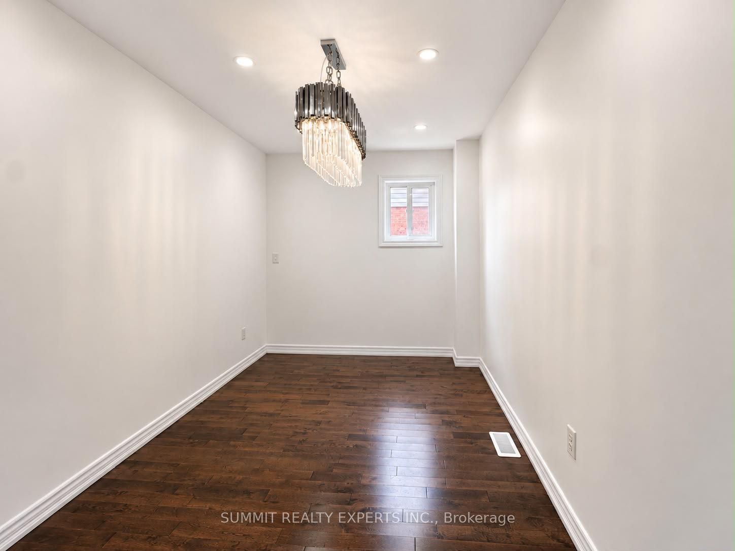 25 Deforest Drive Property Photo 4