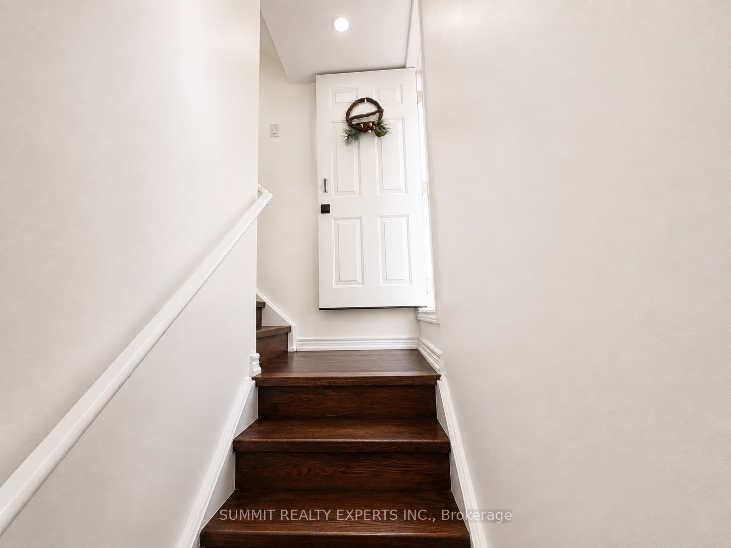 25 Deforest Drive Property Photo 16