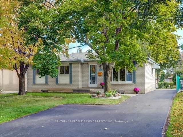13 Brookdale Crescent Property Photo 1