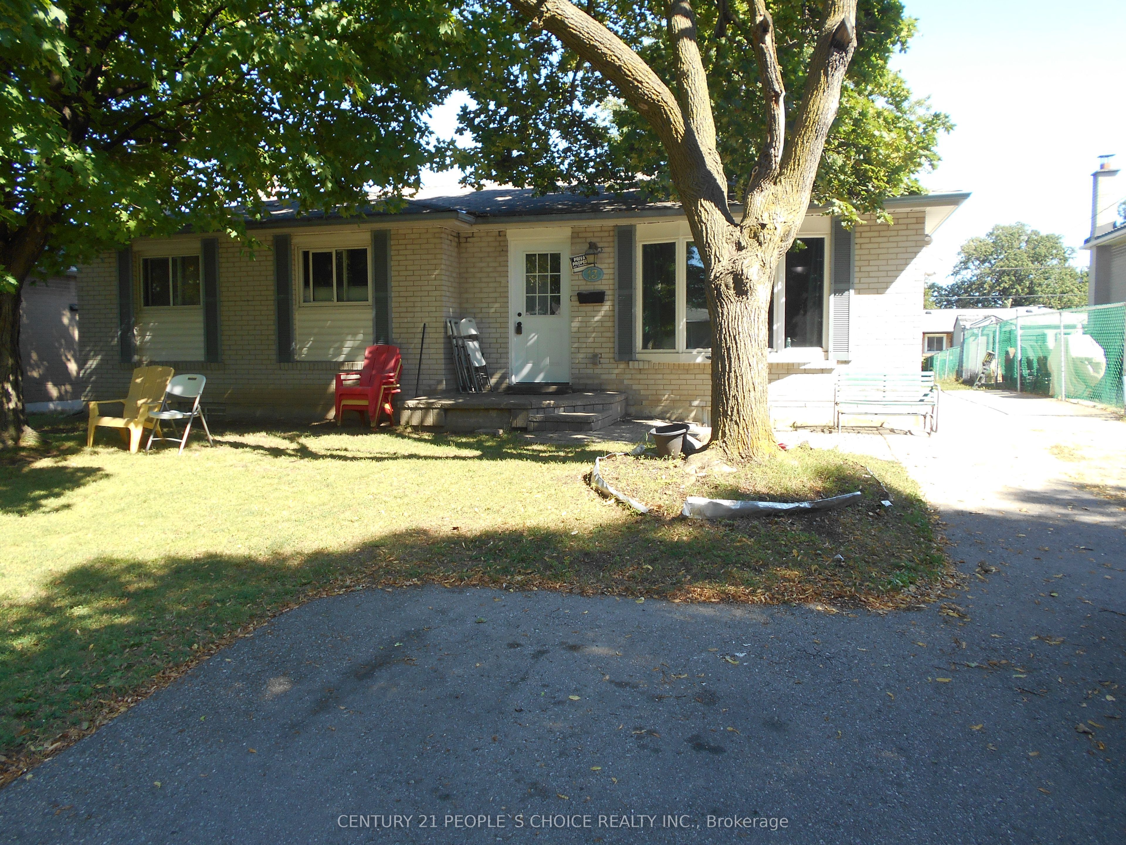 13 Brookdale Crescent Property Photo 3