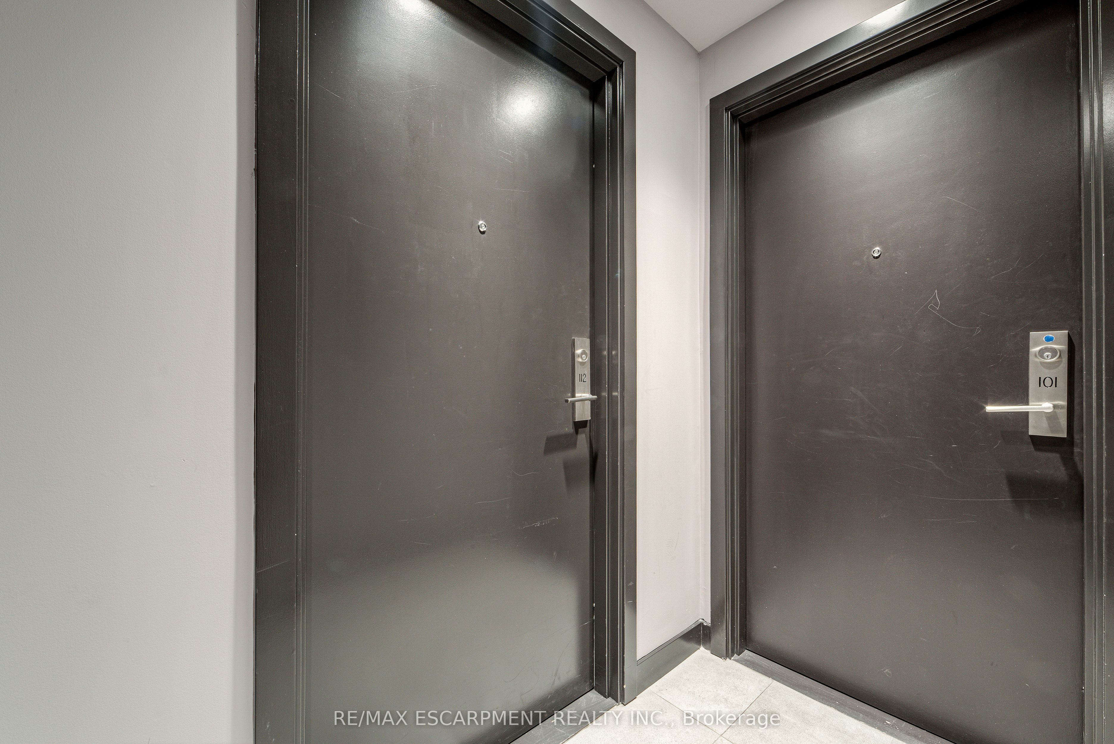 2433 Dufferin Street 112 Property Photo 4