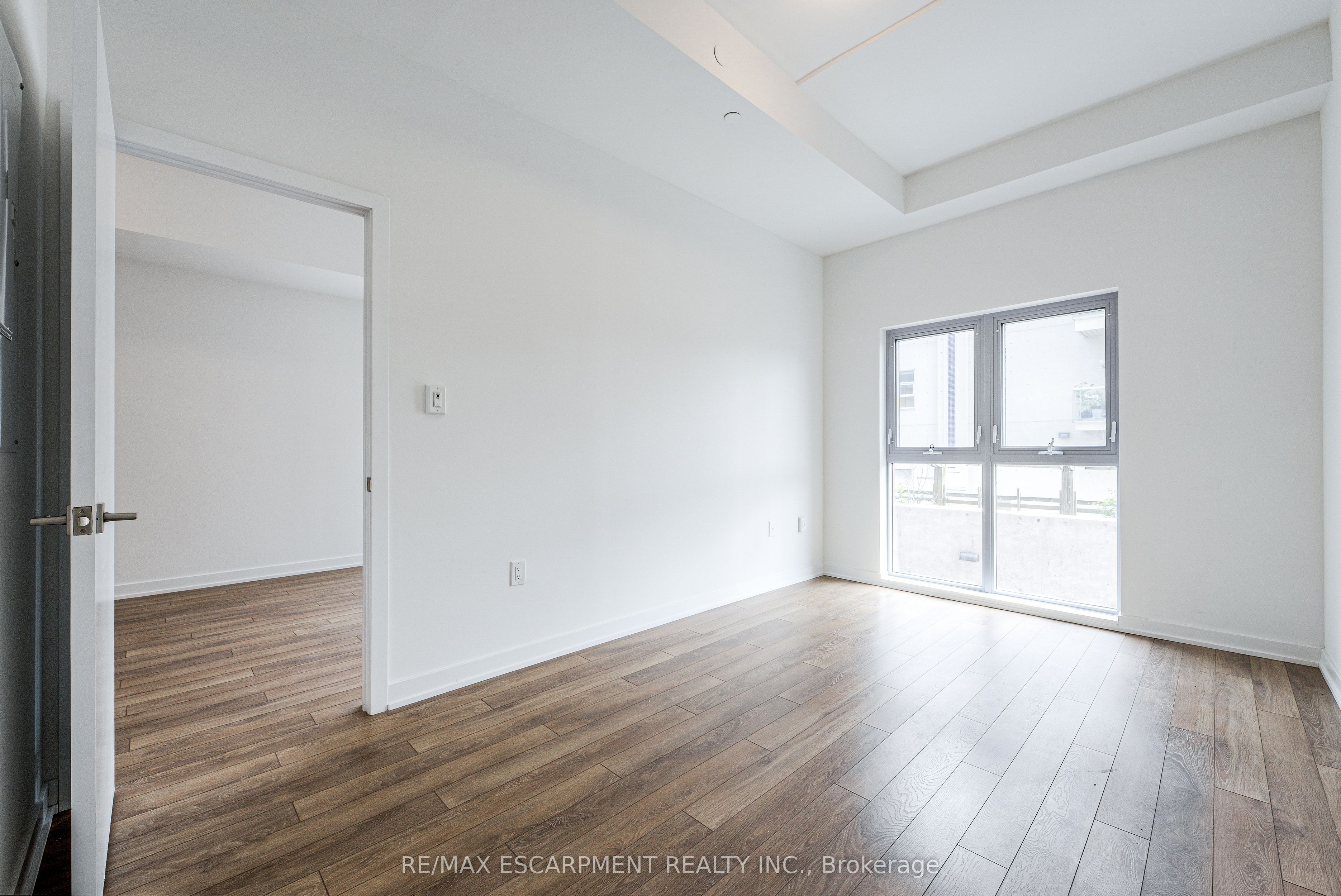 2433 Dufferin Street 112 Property Photo 18