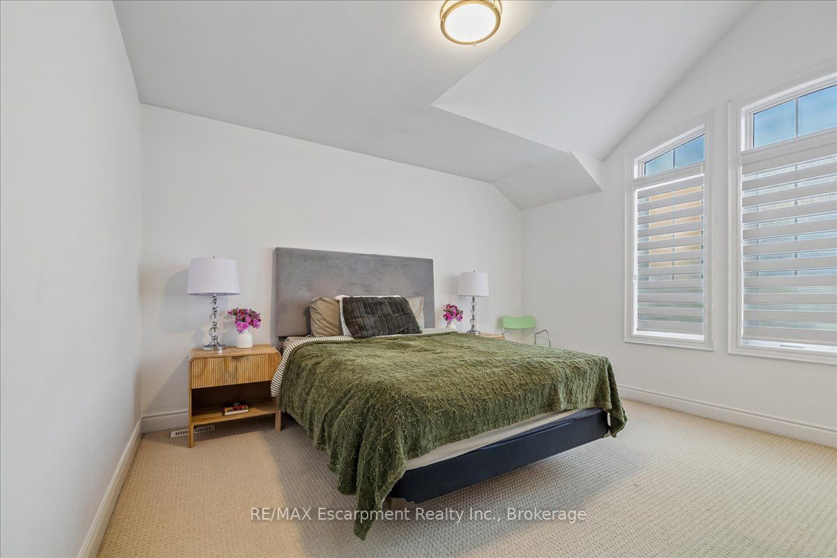 2400 Spring Meadow Way Property Photo 33