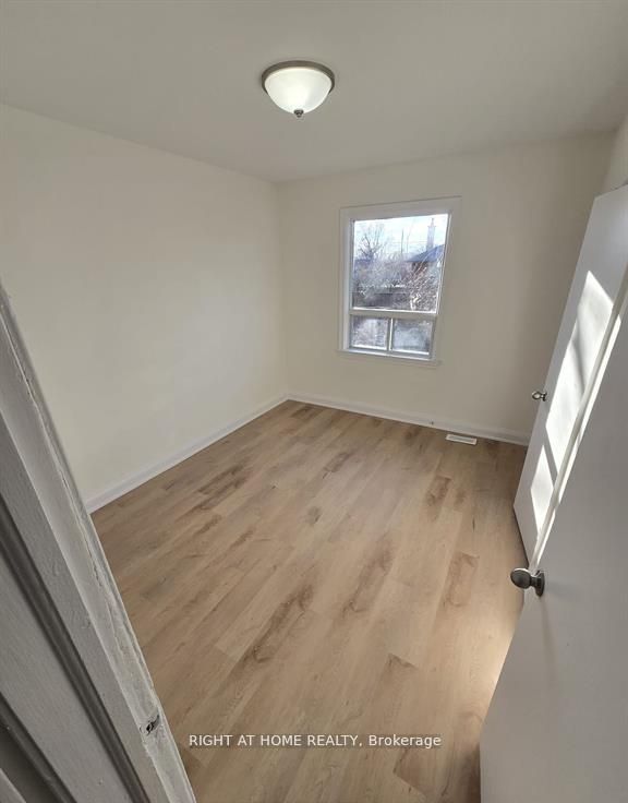 70 Bunnell Crescent Property Photo 4