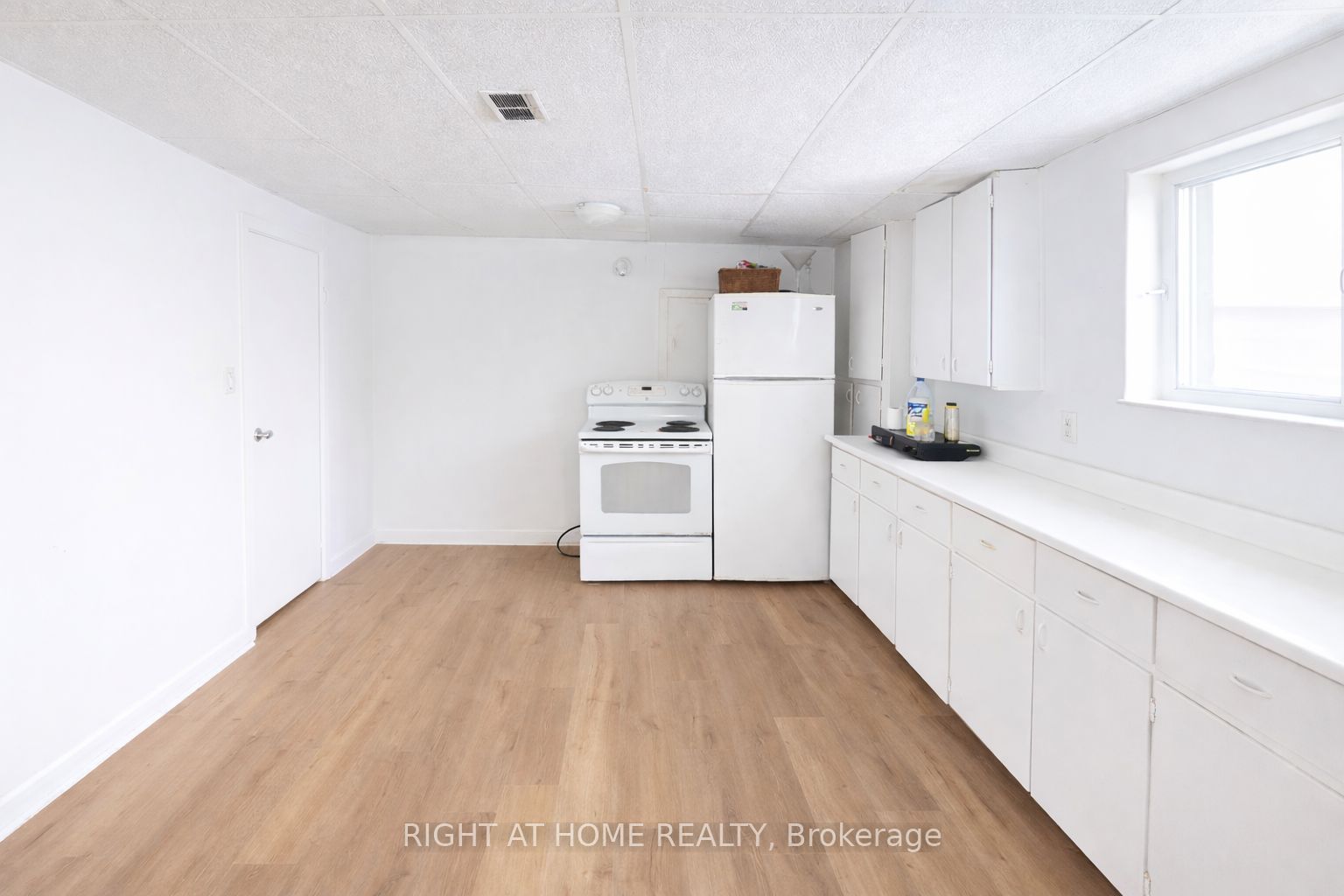 70 Bunnell Crescent Property Photo 8