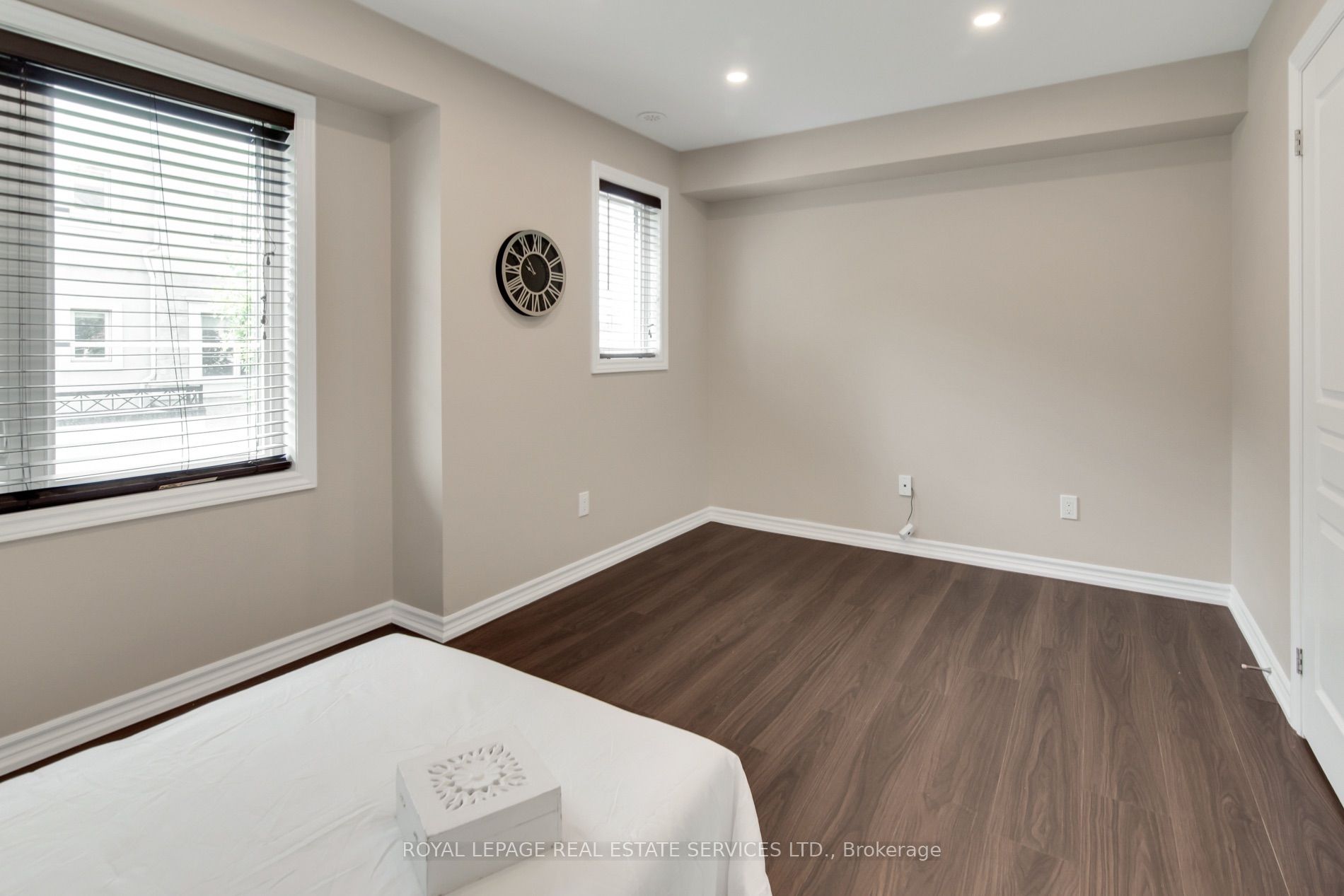 636 Evans Avenue 47 Property Photo 16