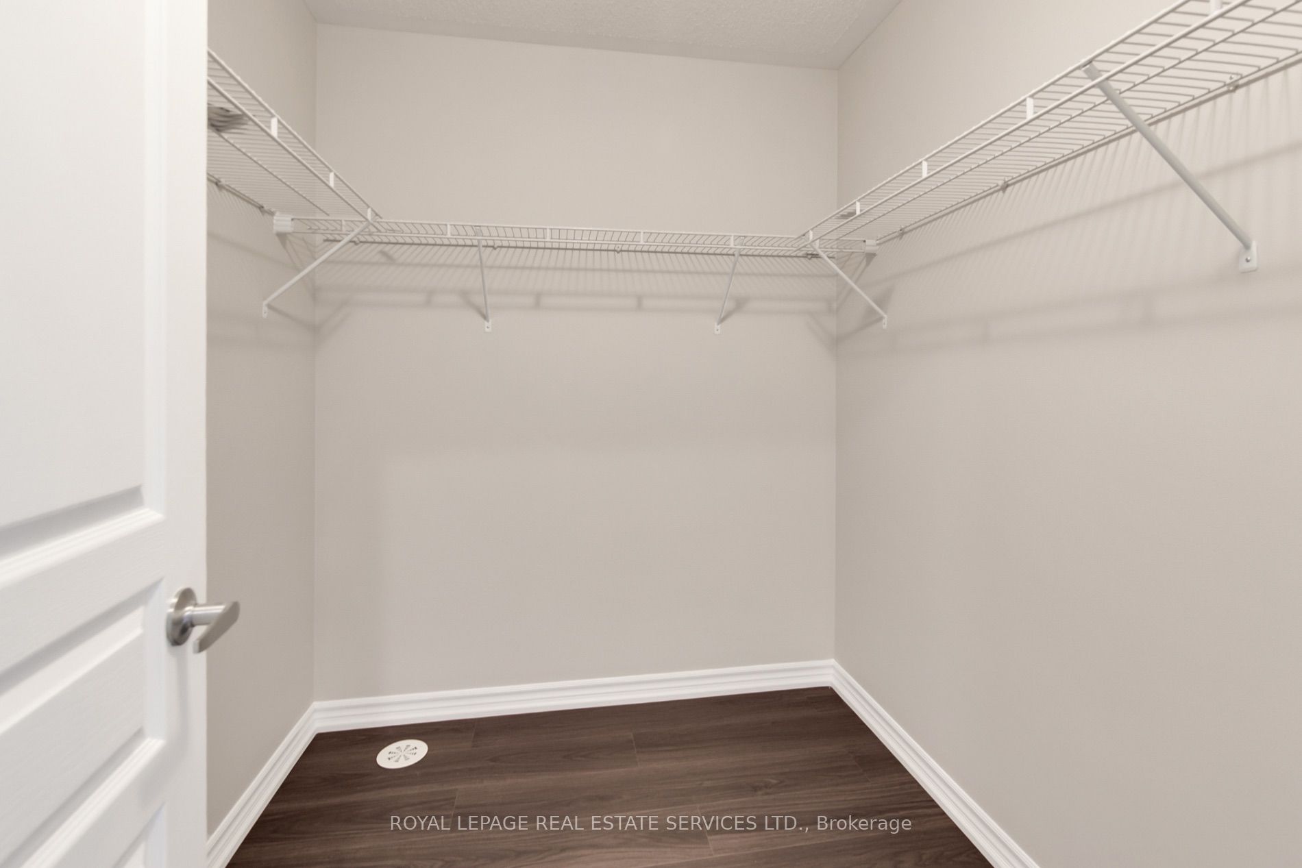 636 Evans Avenue 47 Property Photo 20
