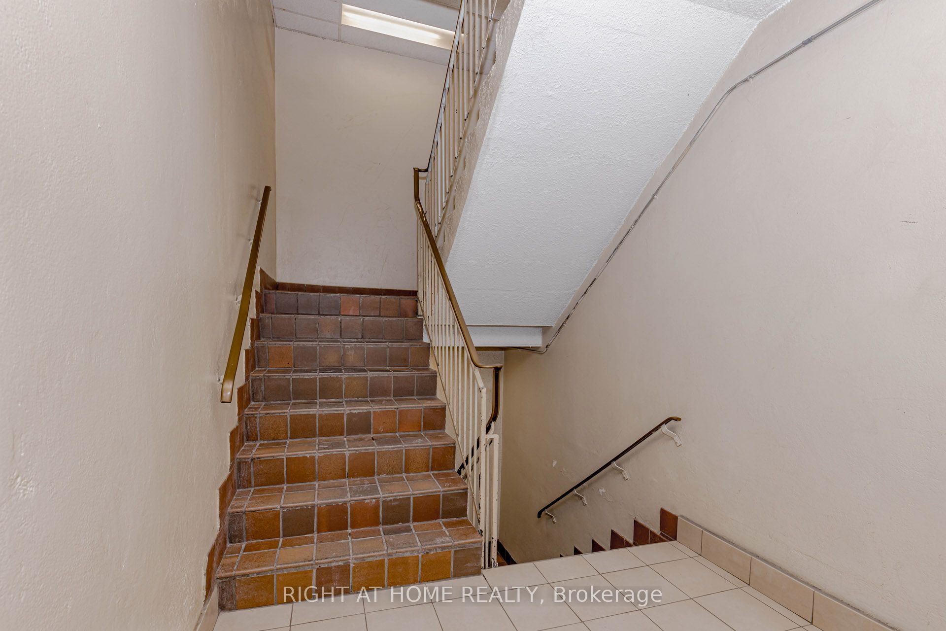 40 Rexdale Boulevard 3 Property Photo 6
