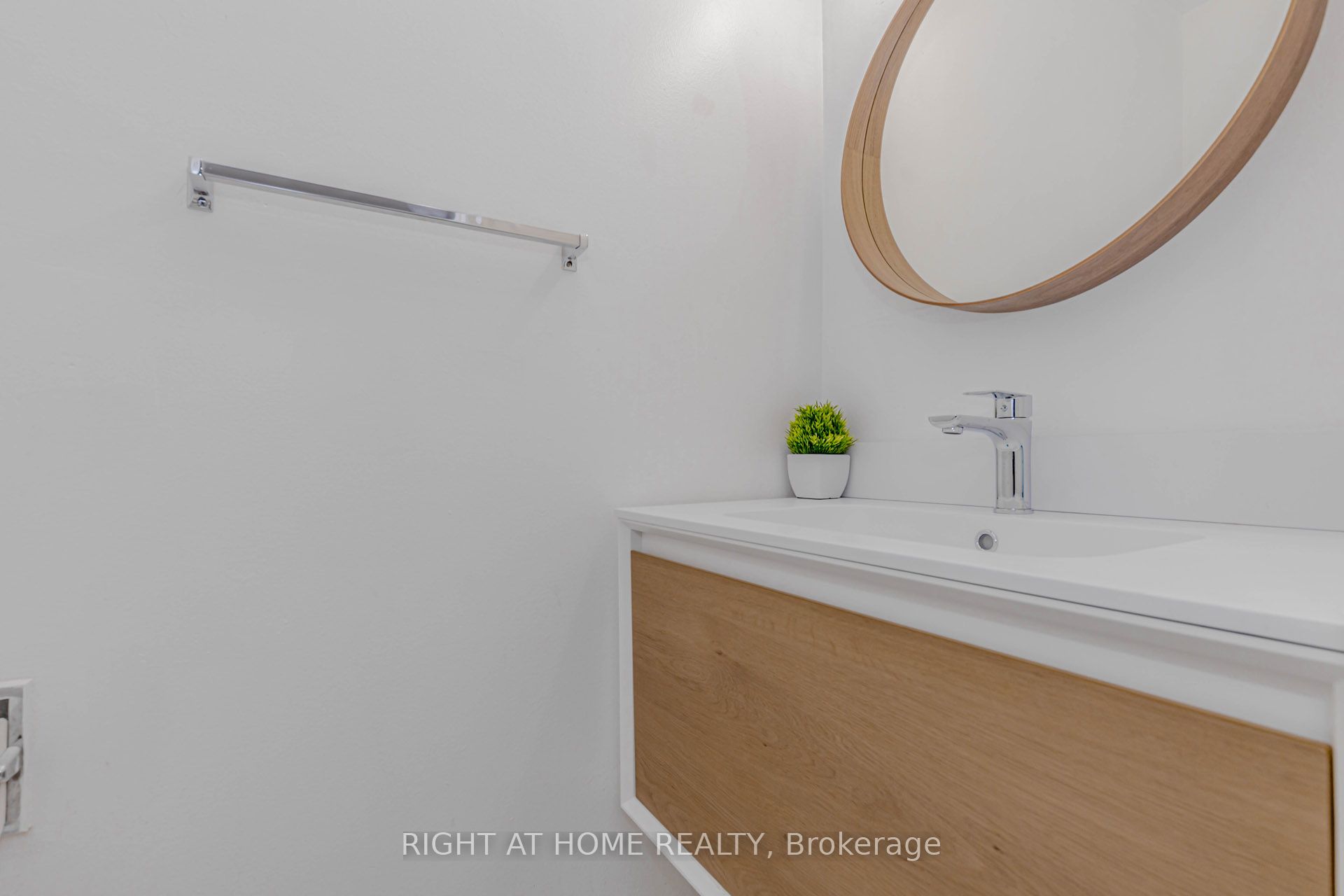 40 Rexdale Boulevard 3 Property Photo 18