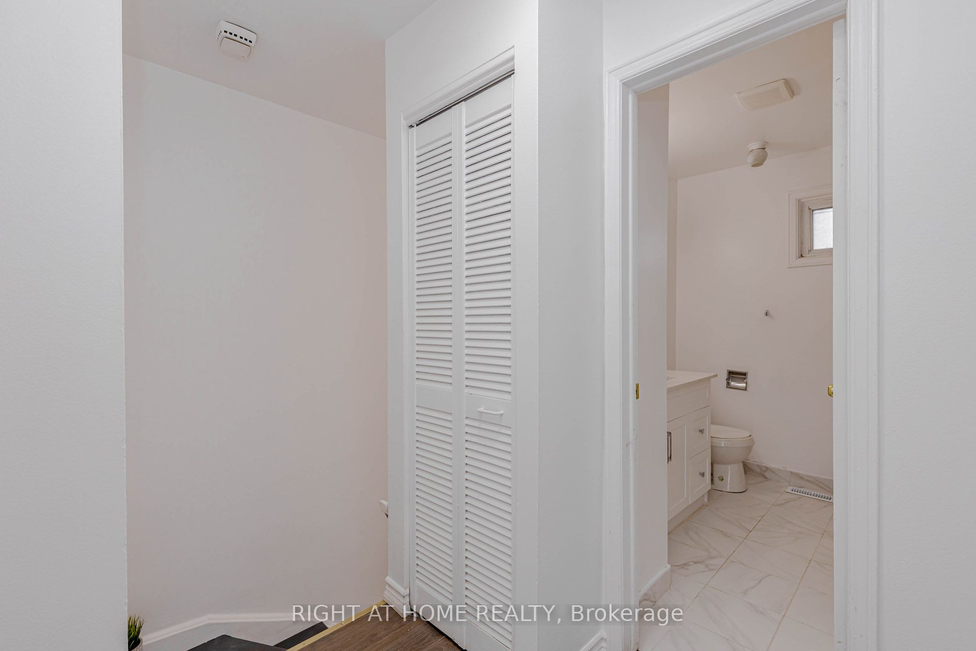 40 Rexdale Boulevard 3 Property Photo 23