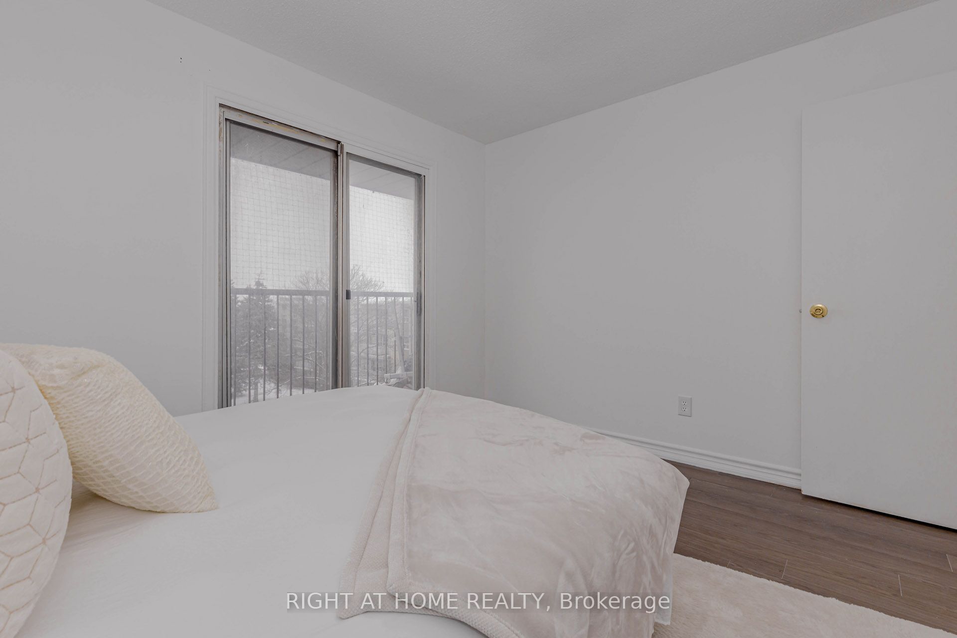 40 Rexdale Boulevard 3 Property Photo 27