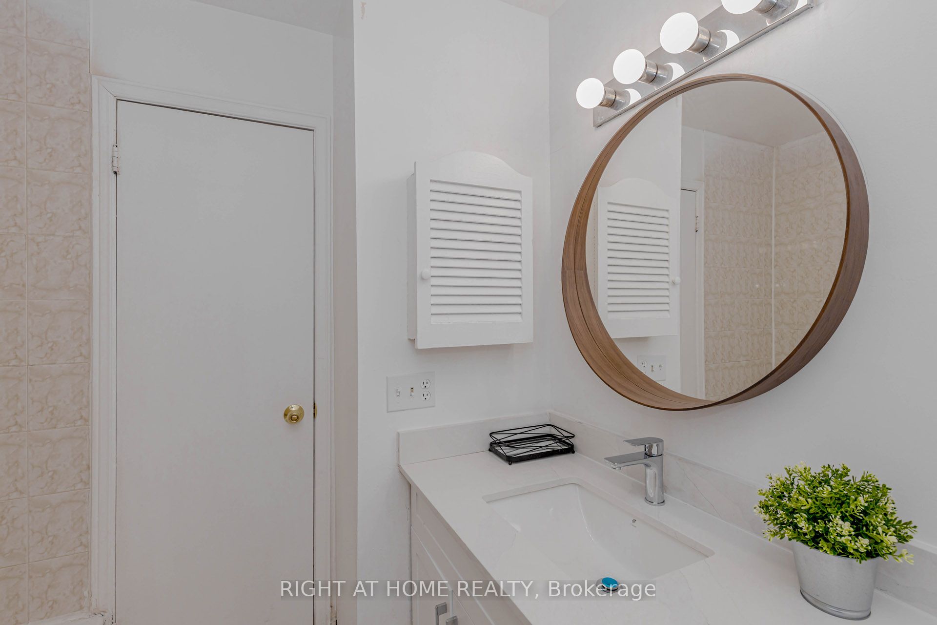40 Rexdale Boulevard 3 Property Photo 32