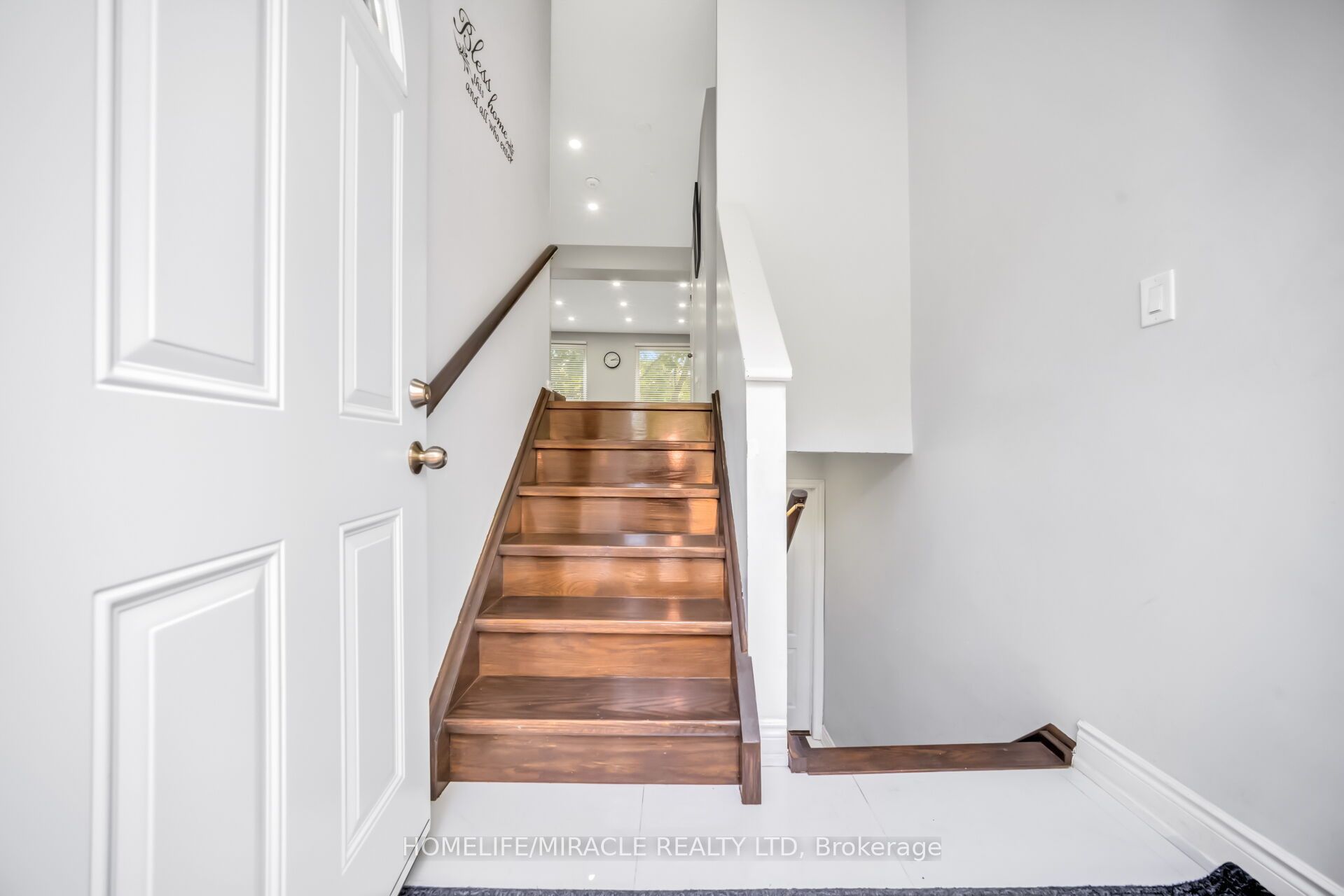 25 Carleton Place Property Photo 5