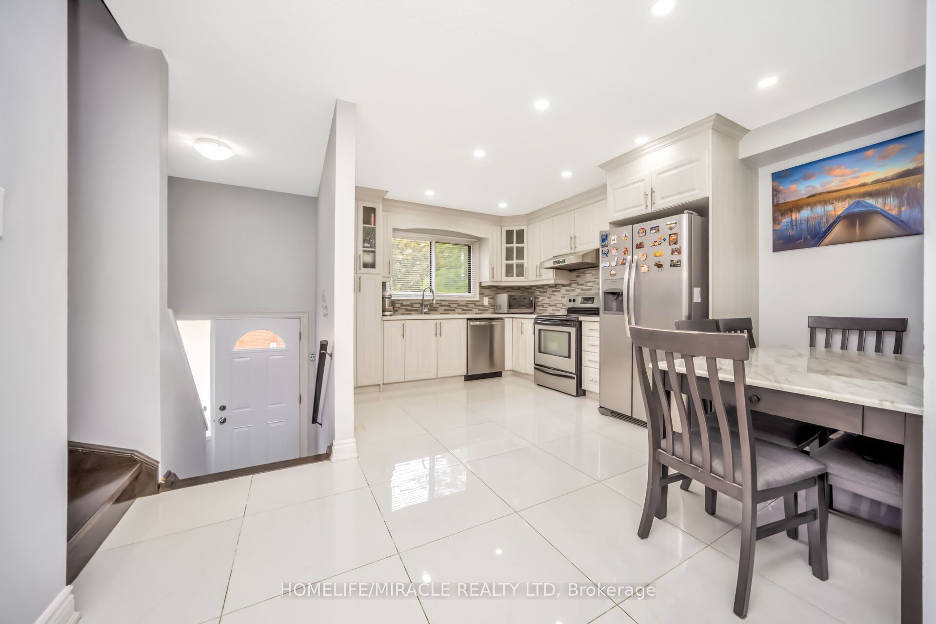 25 Carleton Place Property Photo 7