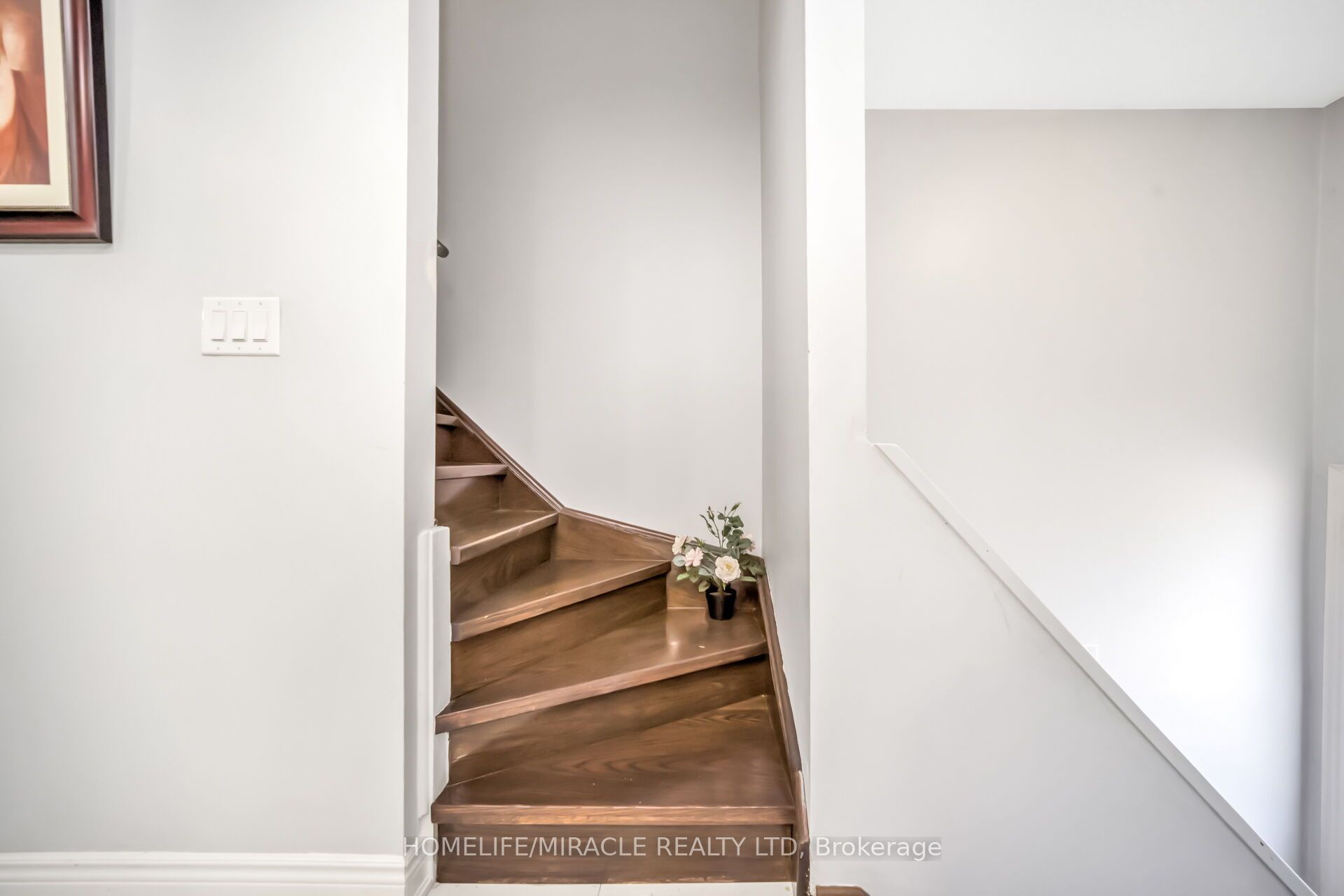 25 Carleton Place Property Photo 20