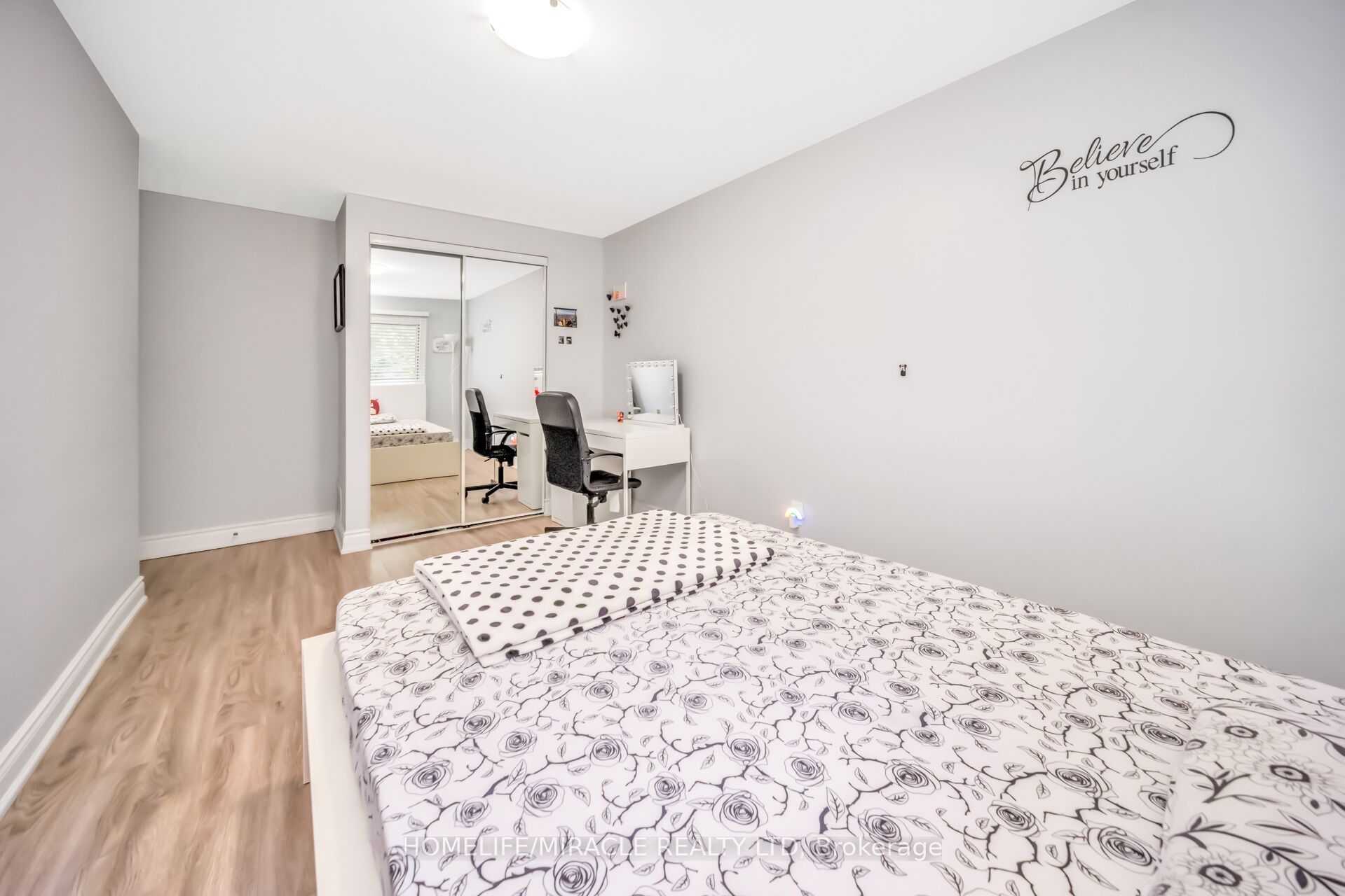 25 Carleton Place Property Photo 25