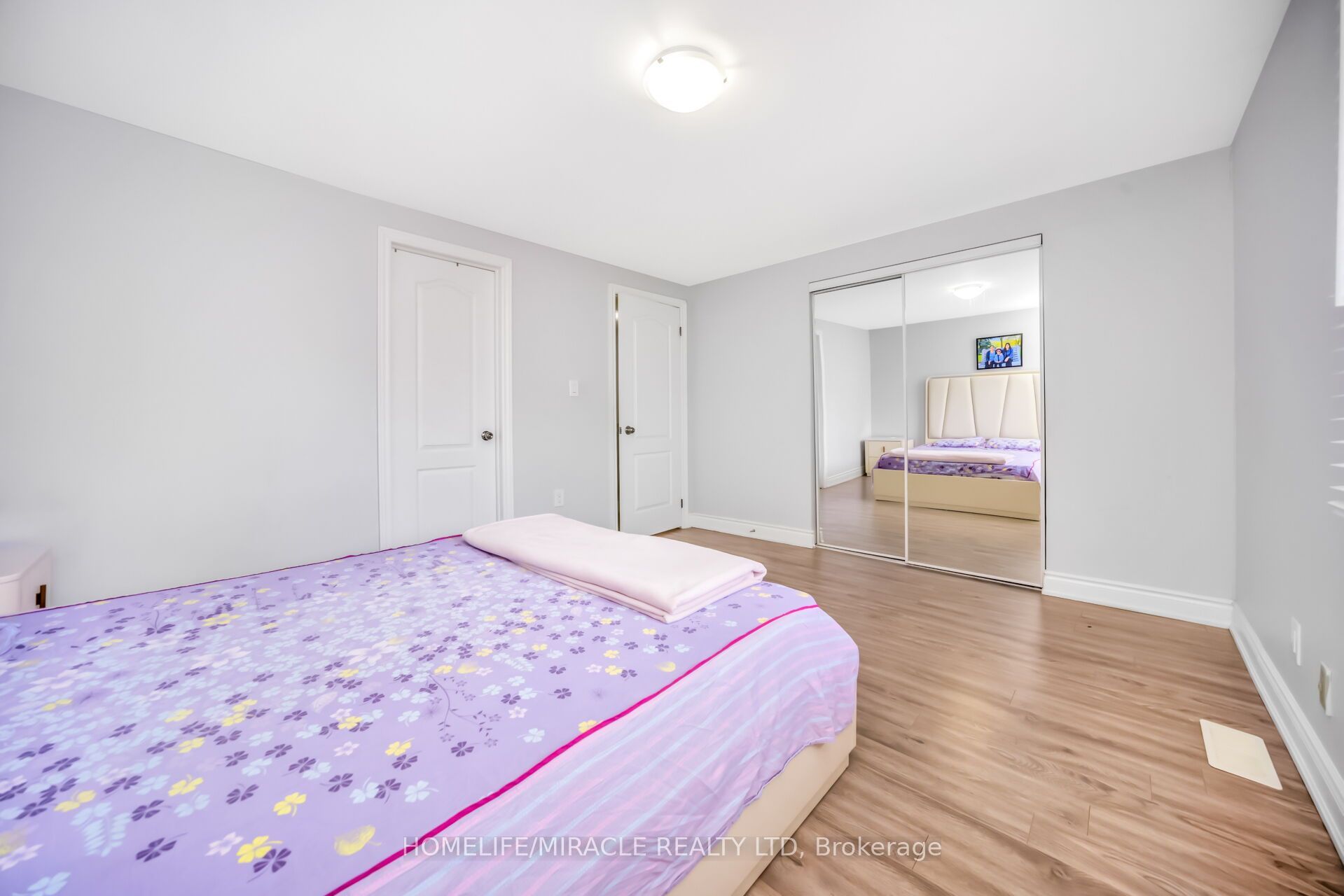 25 Carleton Place Property Photo 28
