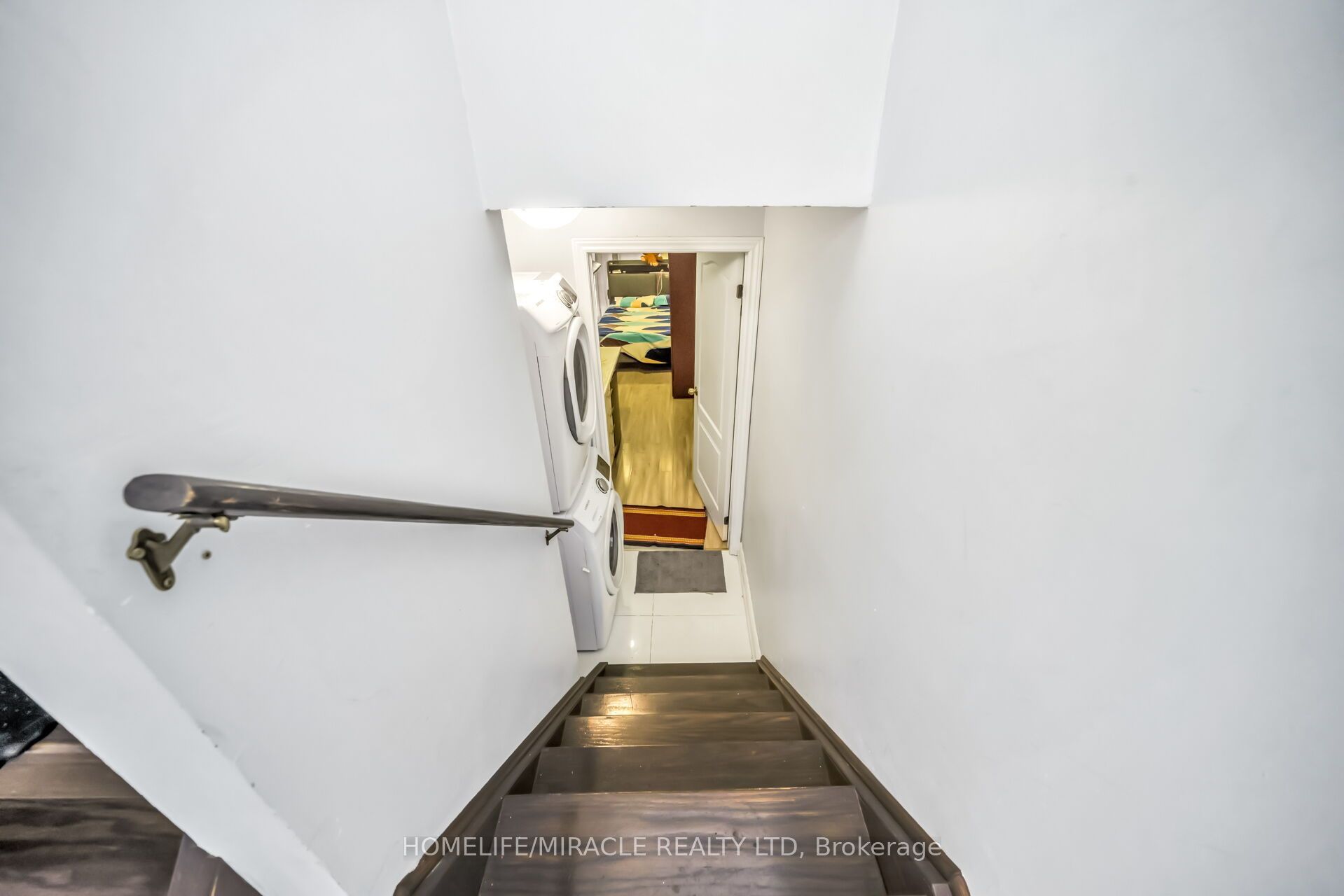 25 Carleton Place Property Photo 31