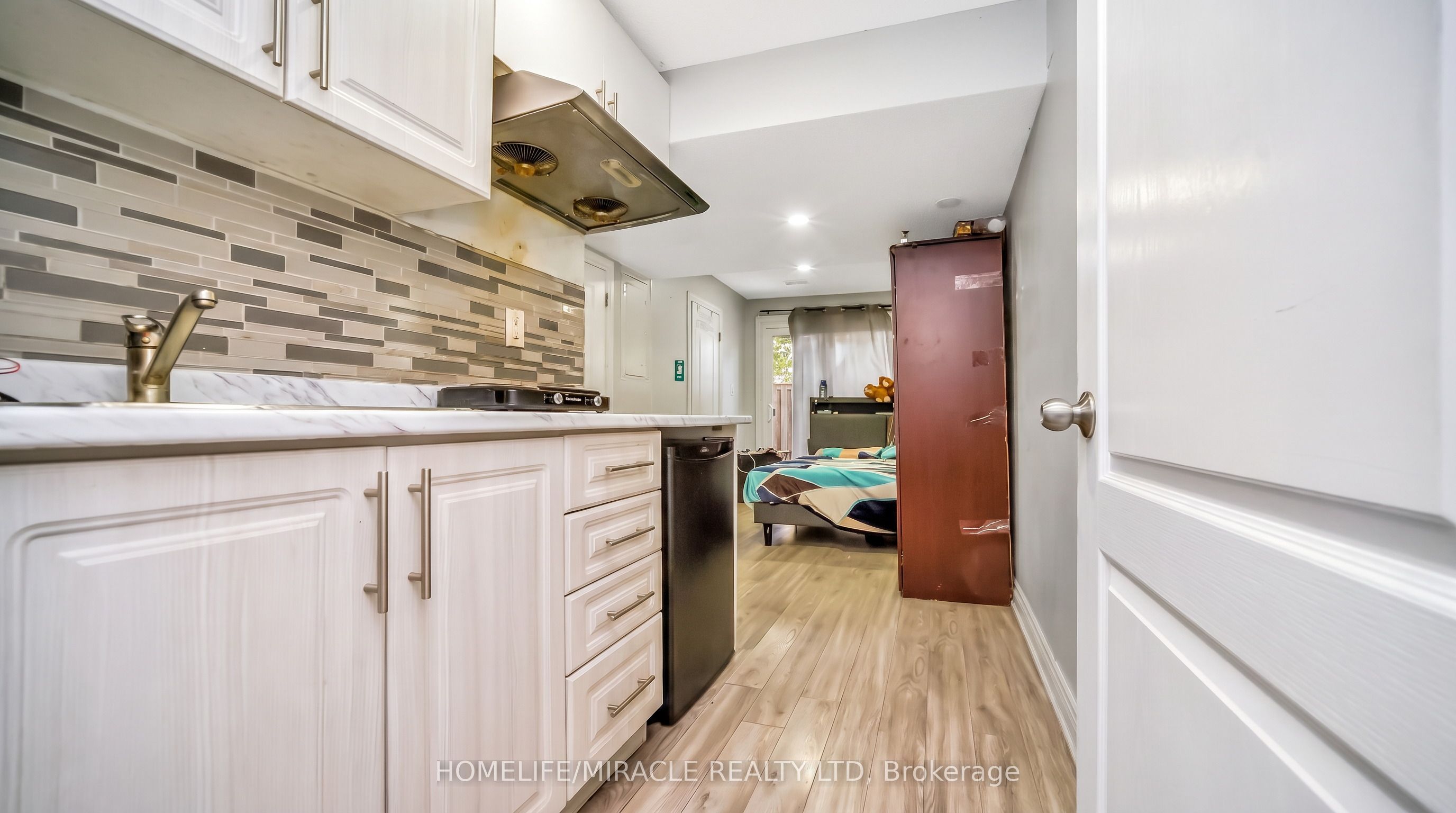 25 Carleton Place Property Photo 33