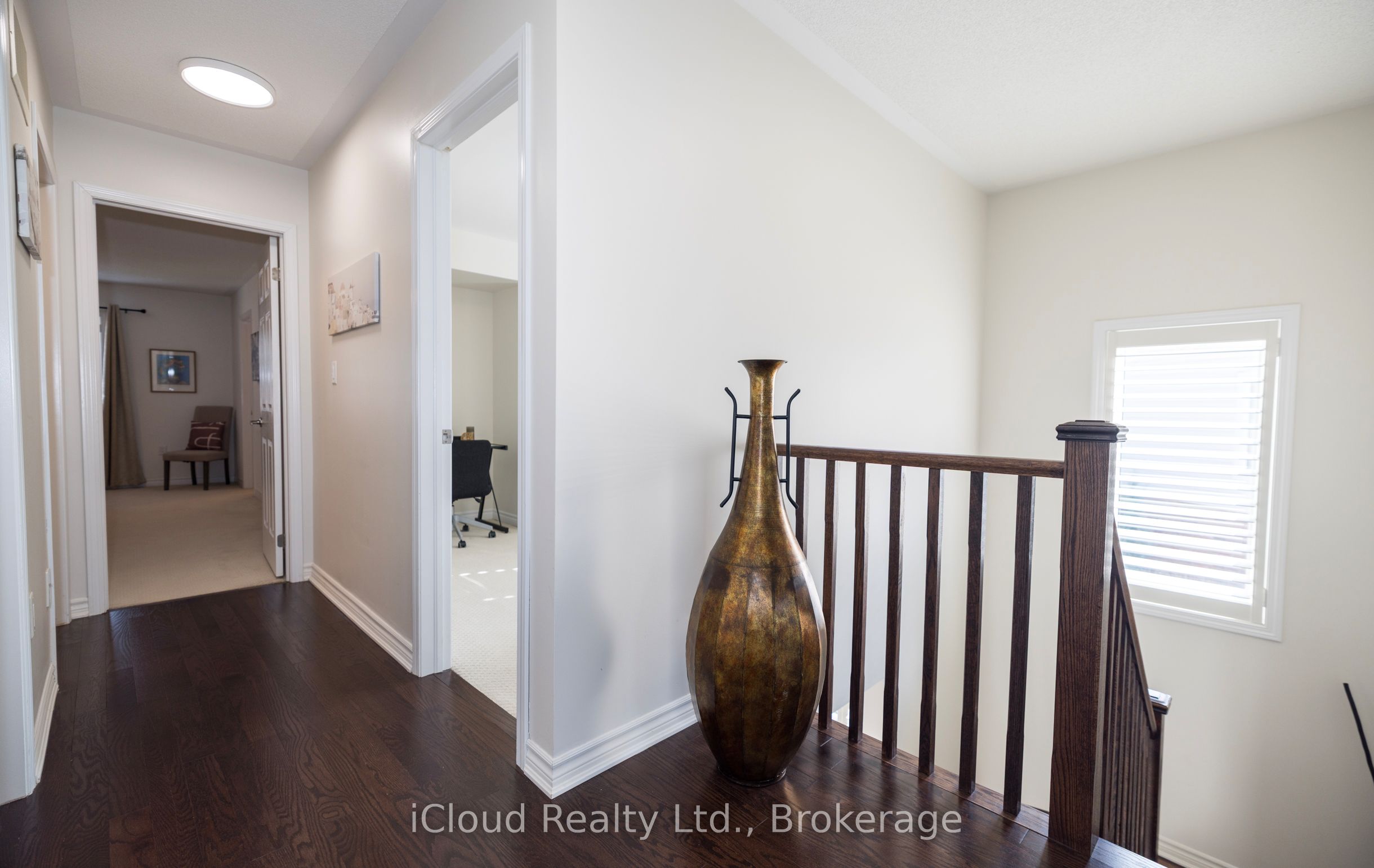 954 Penson Crescent Property Photo 30