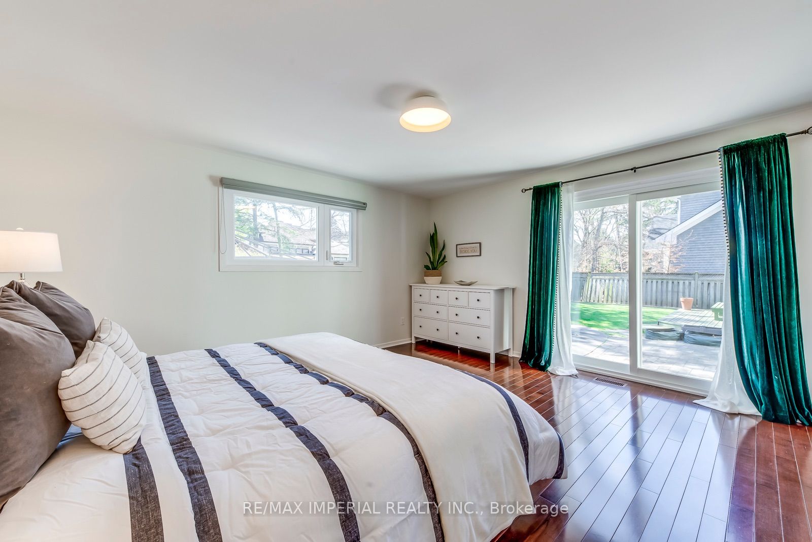 2048 Devon Road Property Photo 19