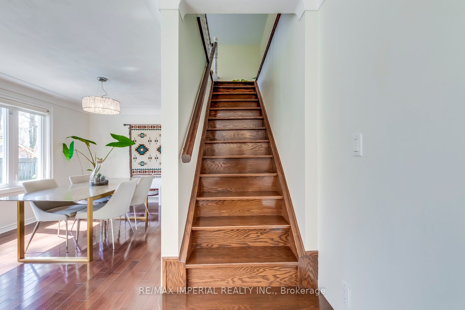 2048 Devon Road Property Photo 25