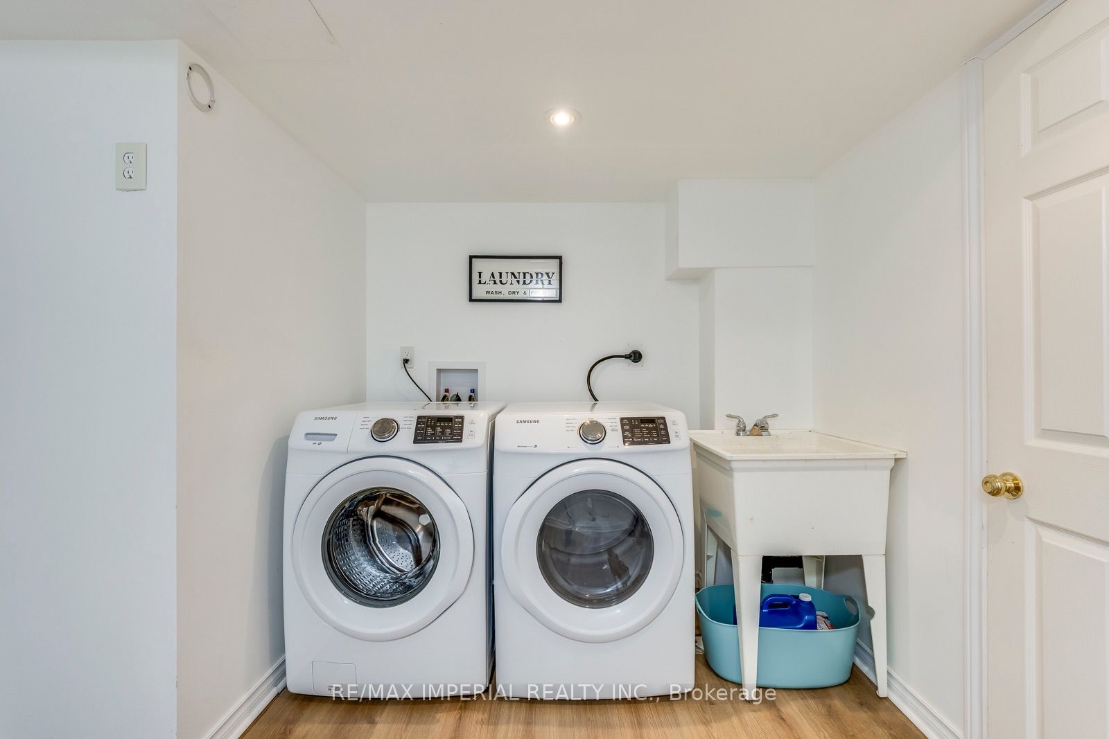 2048 Devon Road Property Photo 39