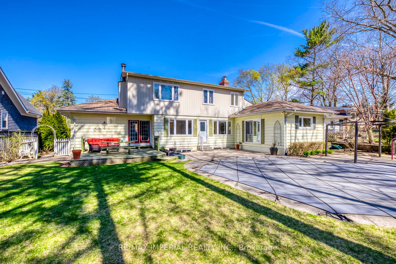 2048 Devon Road Property Photo 41