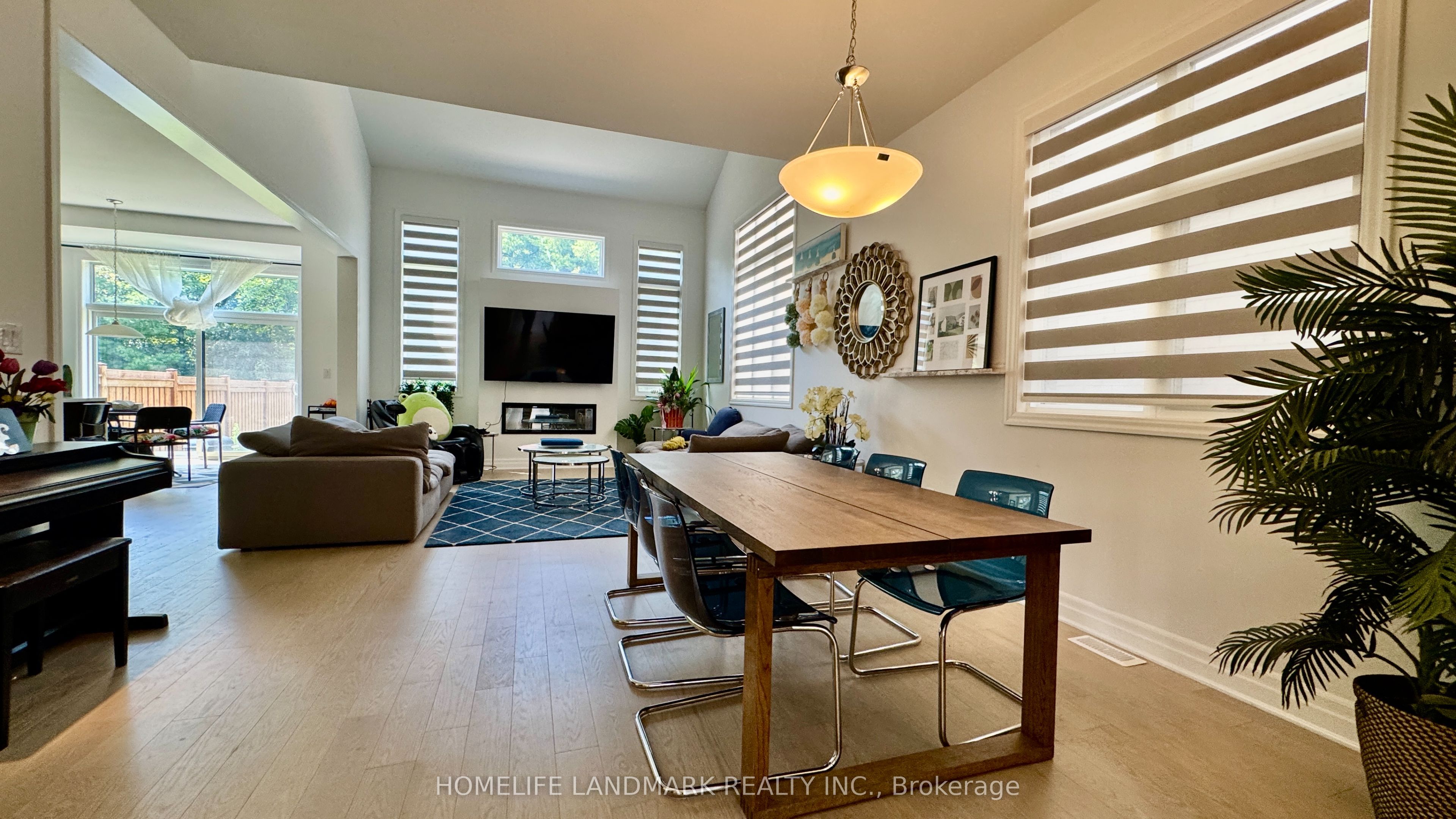 1187 Onyx Trail Property Photo 4