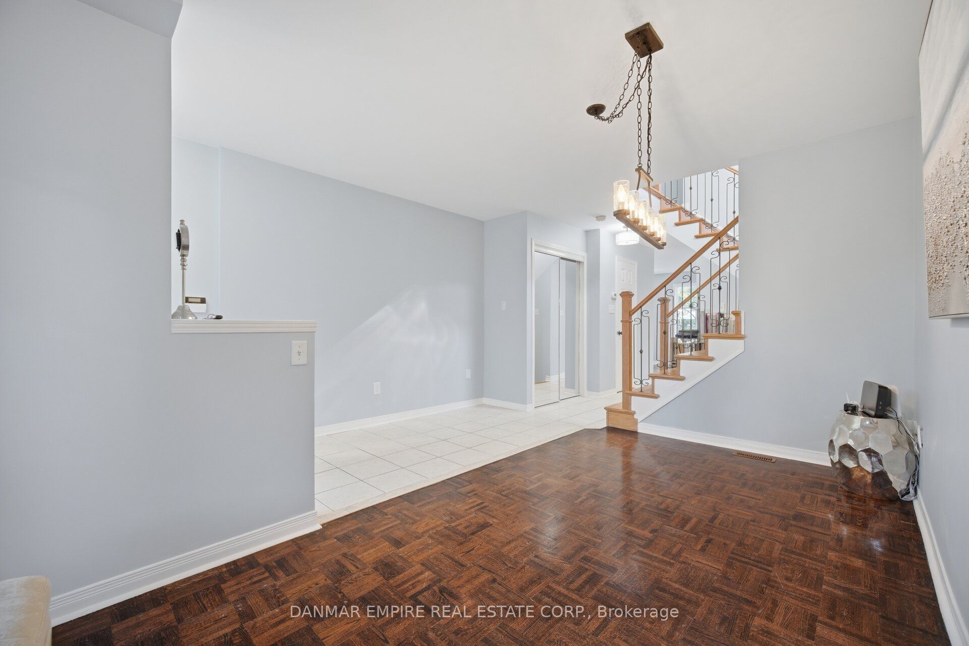 658 Julia Avenue Property Photo 9