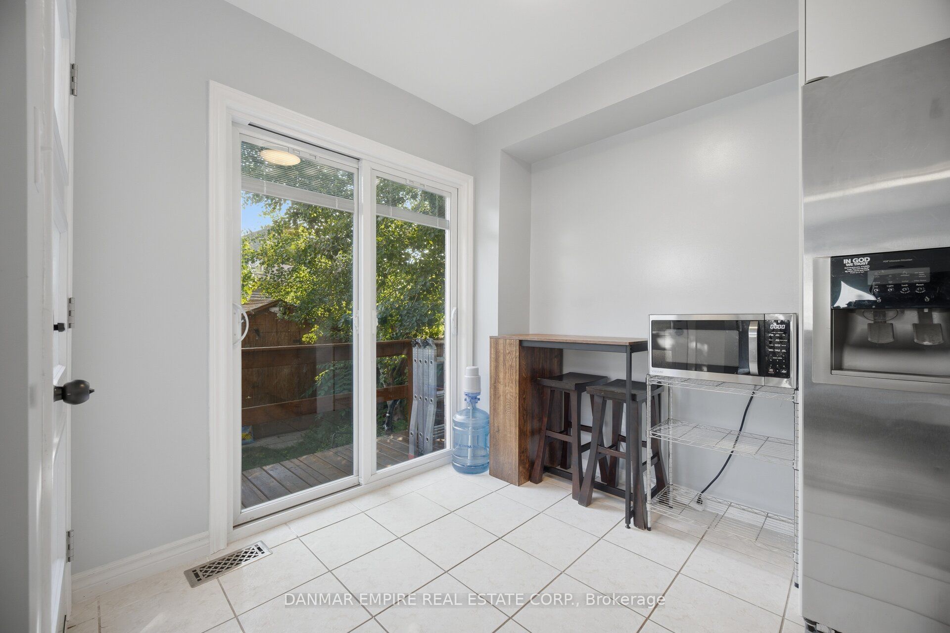 658 Julia Avenue Property Photo 18