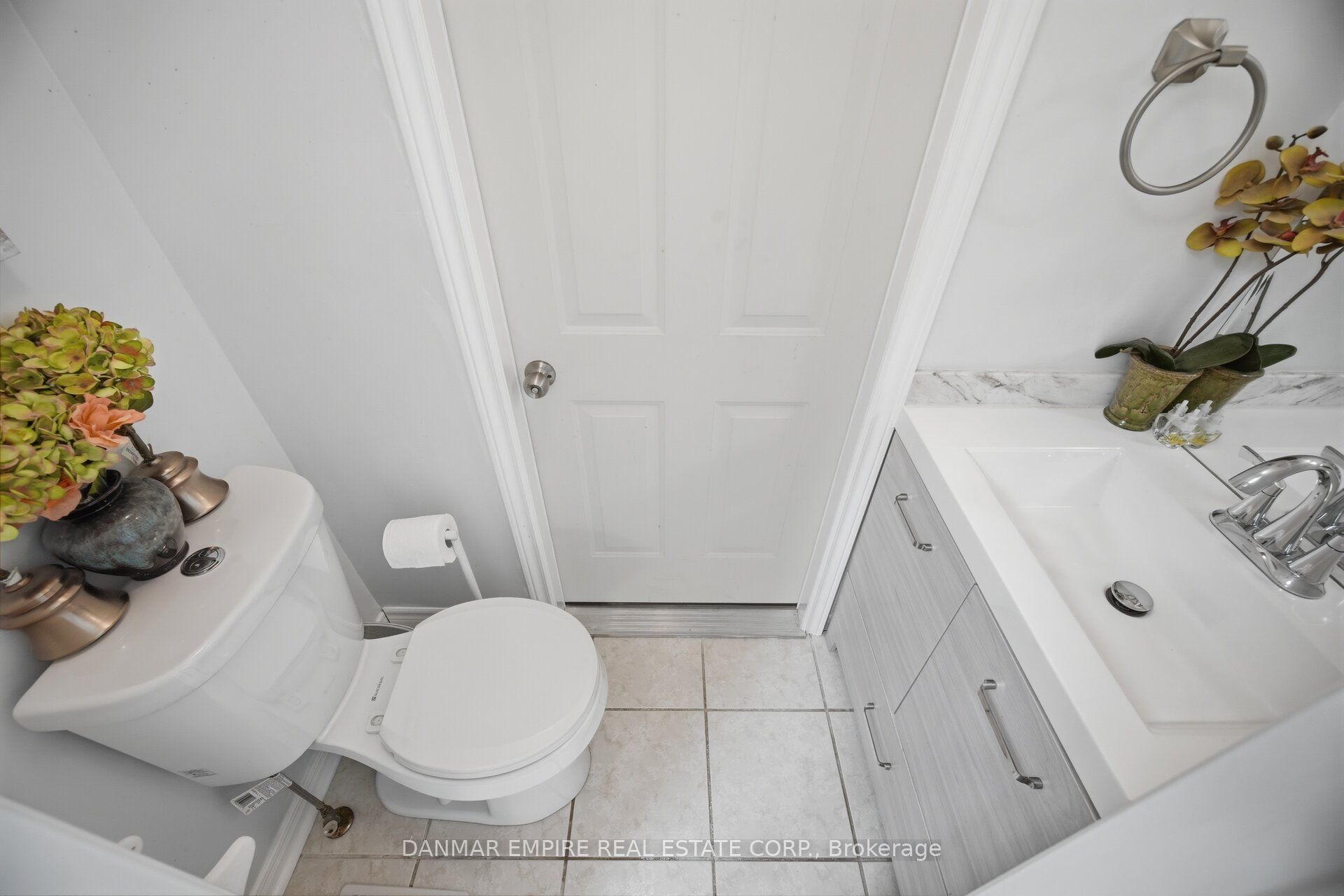 658 Julia Avenue Property Photo 19