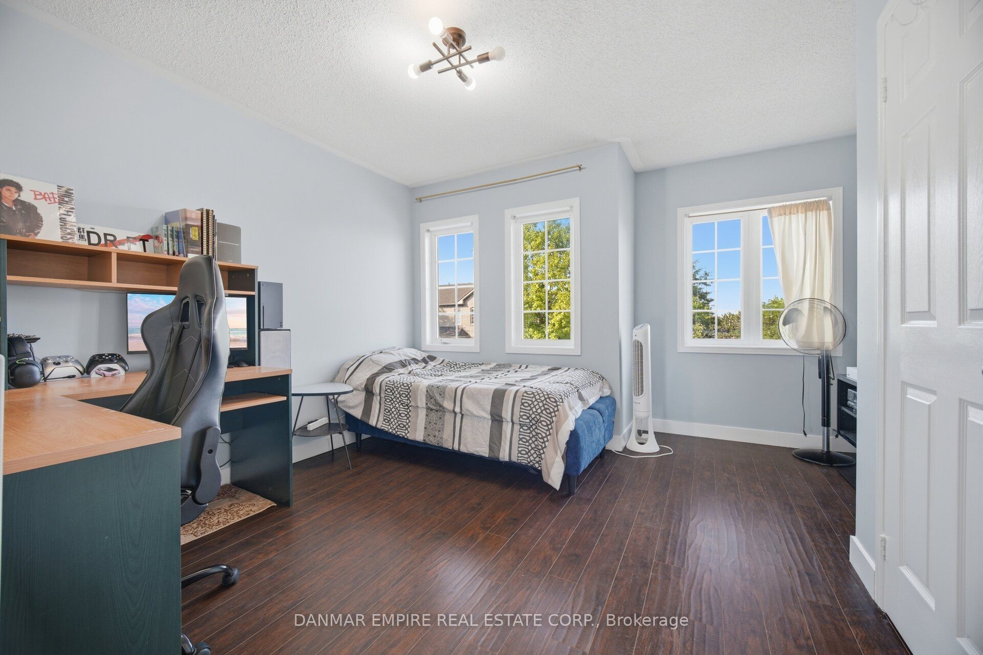 658 Julia Avenue Property Photo 29