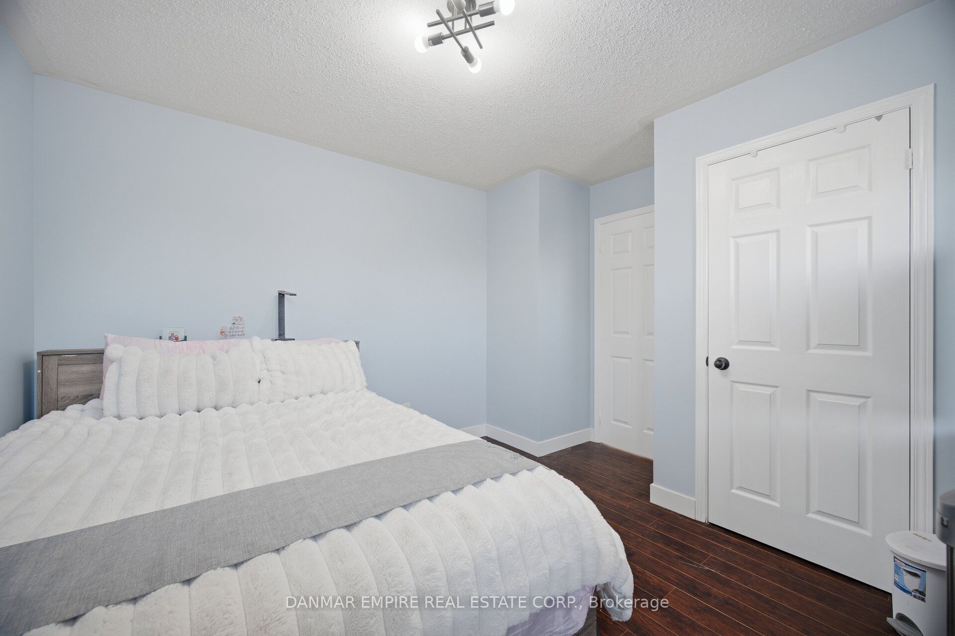 658 Julia Avenue Property Photo 33