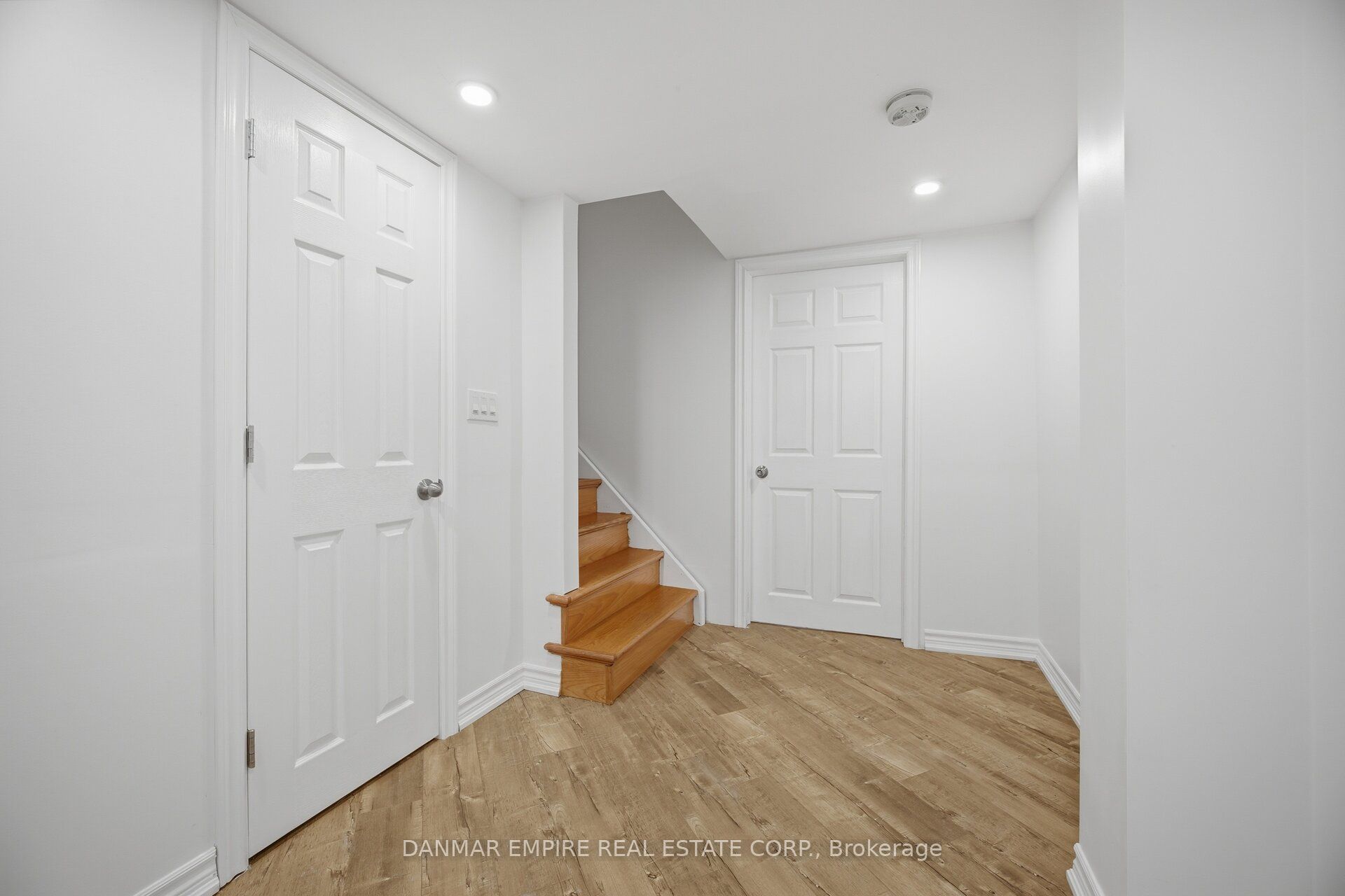 658 Julia Avenue Property Photo 35