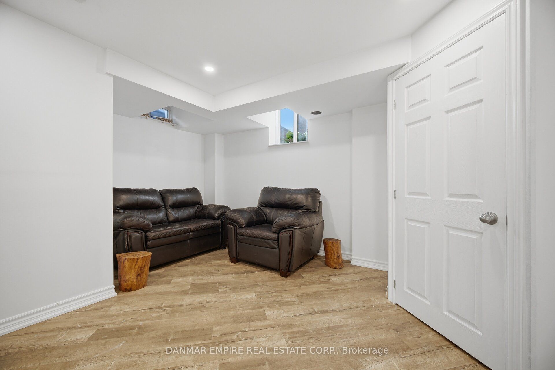 658 Julia Avenue Property Photo 39
