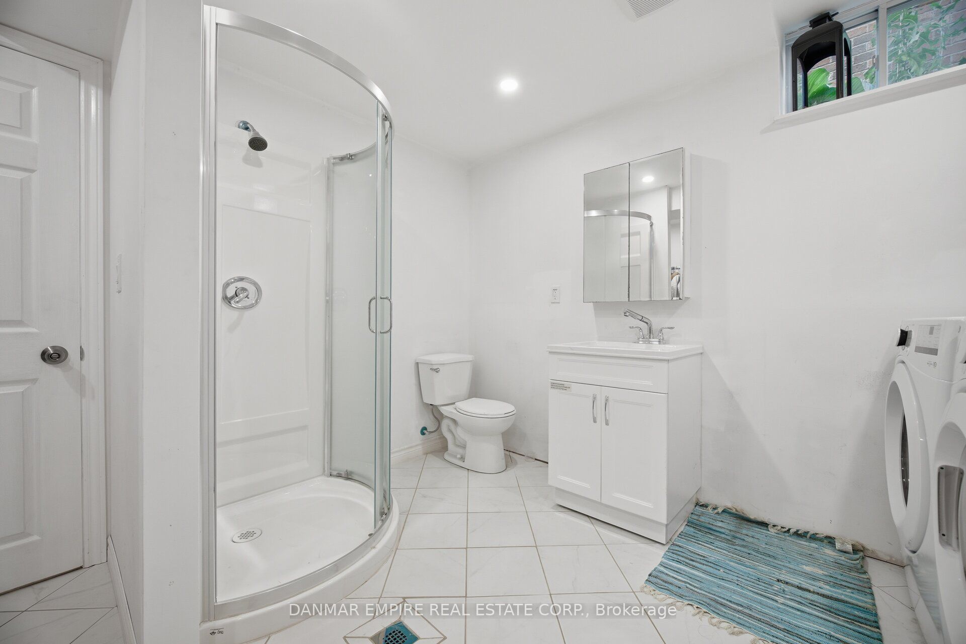 658 Julia Avenue Property Photo 40