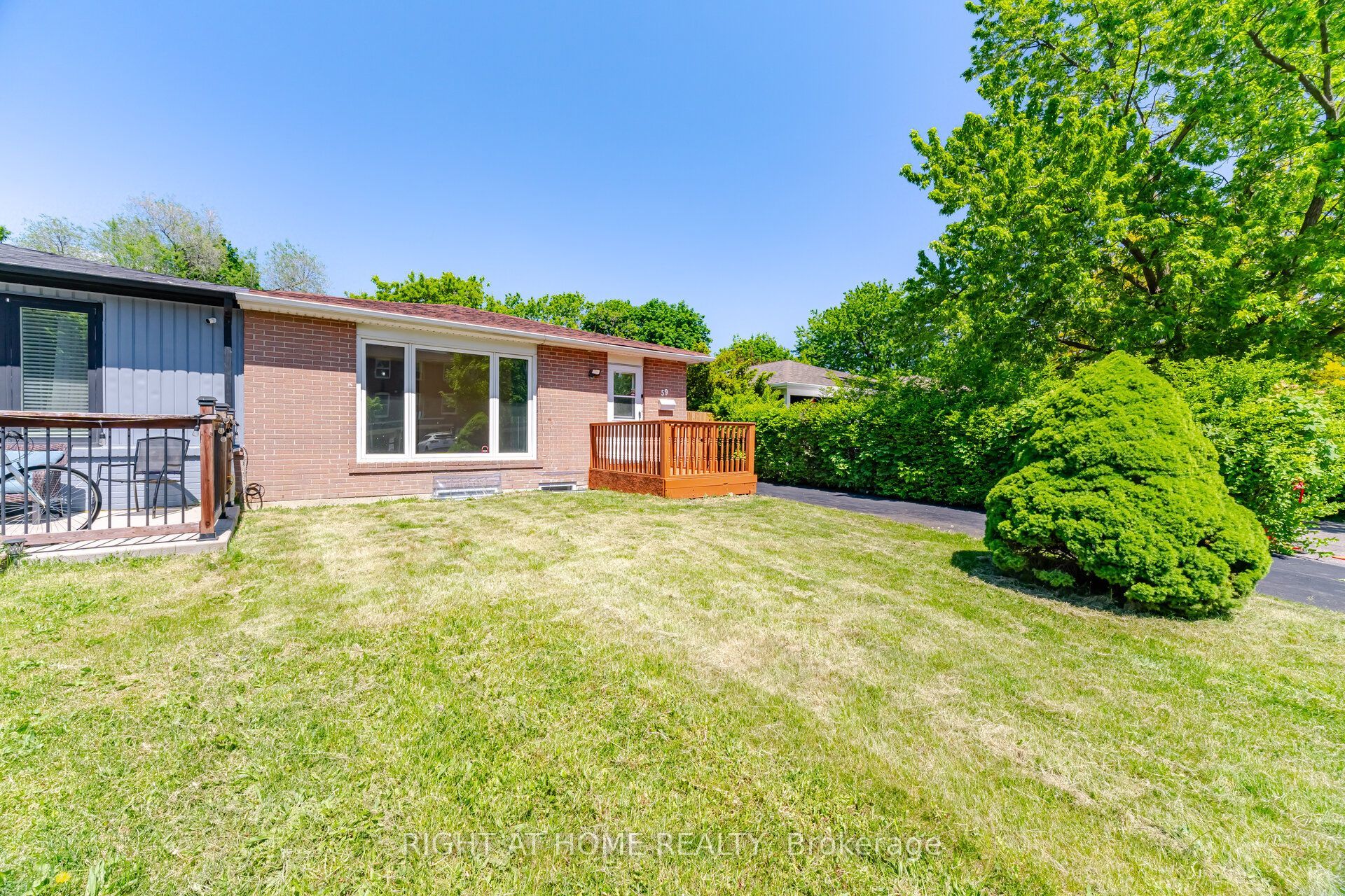 59 Edenborough Drive Property Photo 4