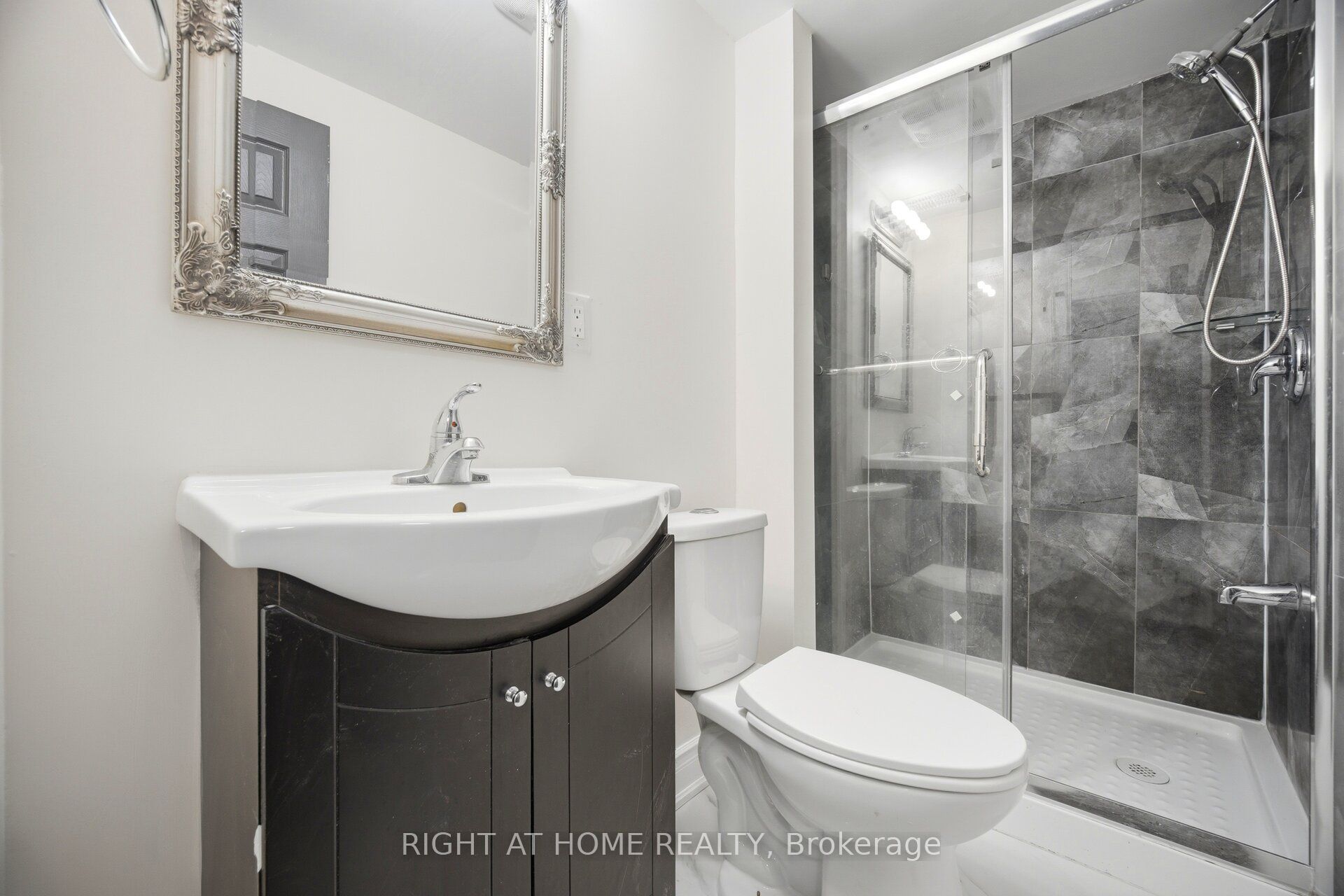 59 Edenborough Drive Property Photo 29
