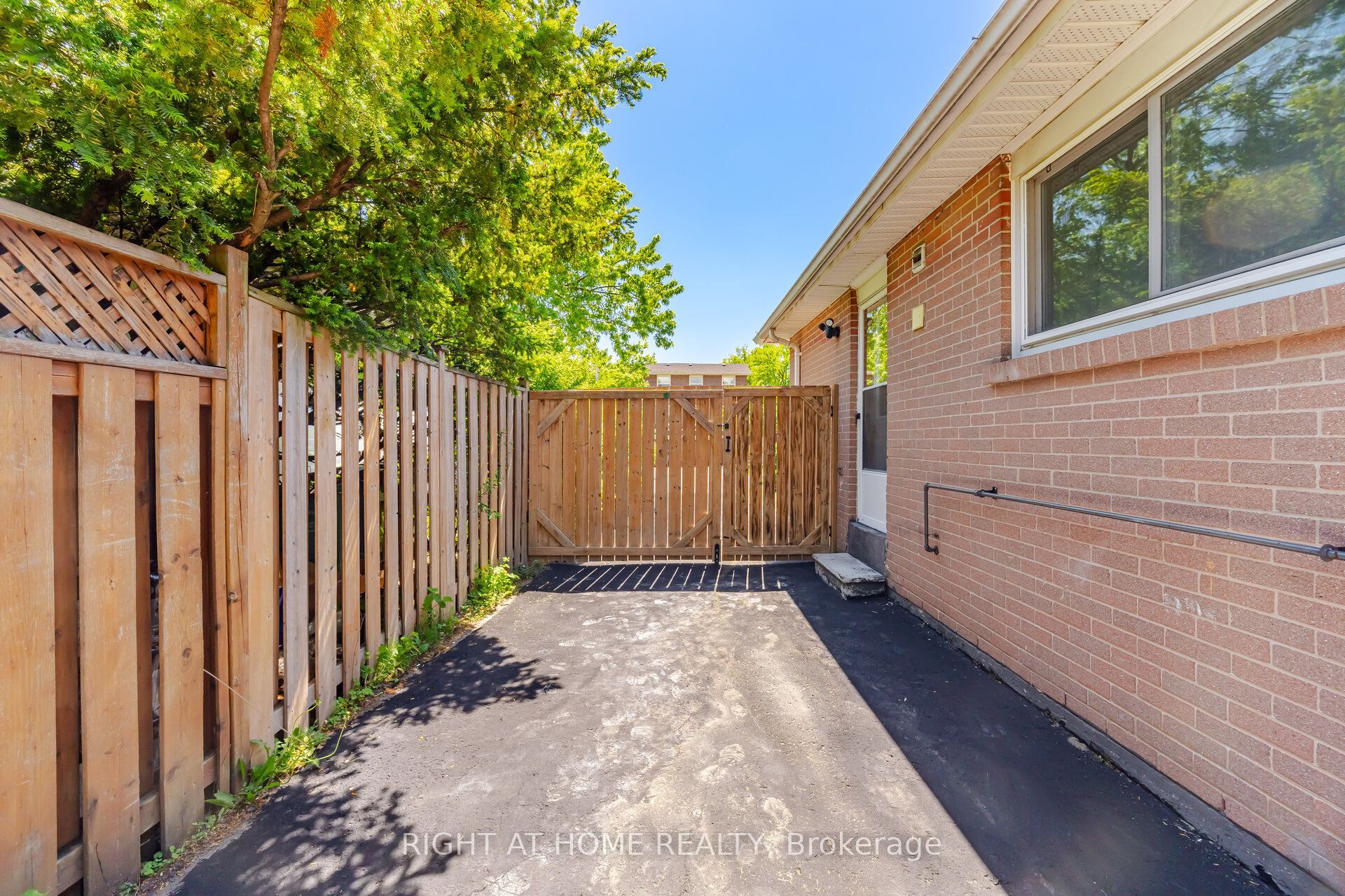 59 Edenborough Drive Property Photo 46