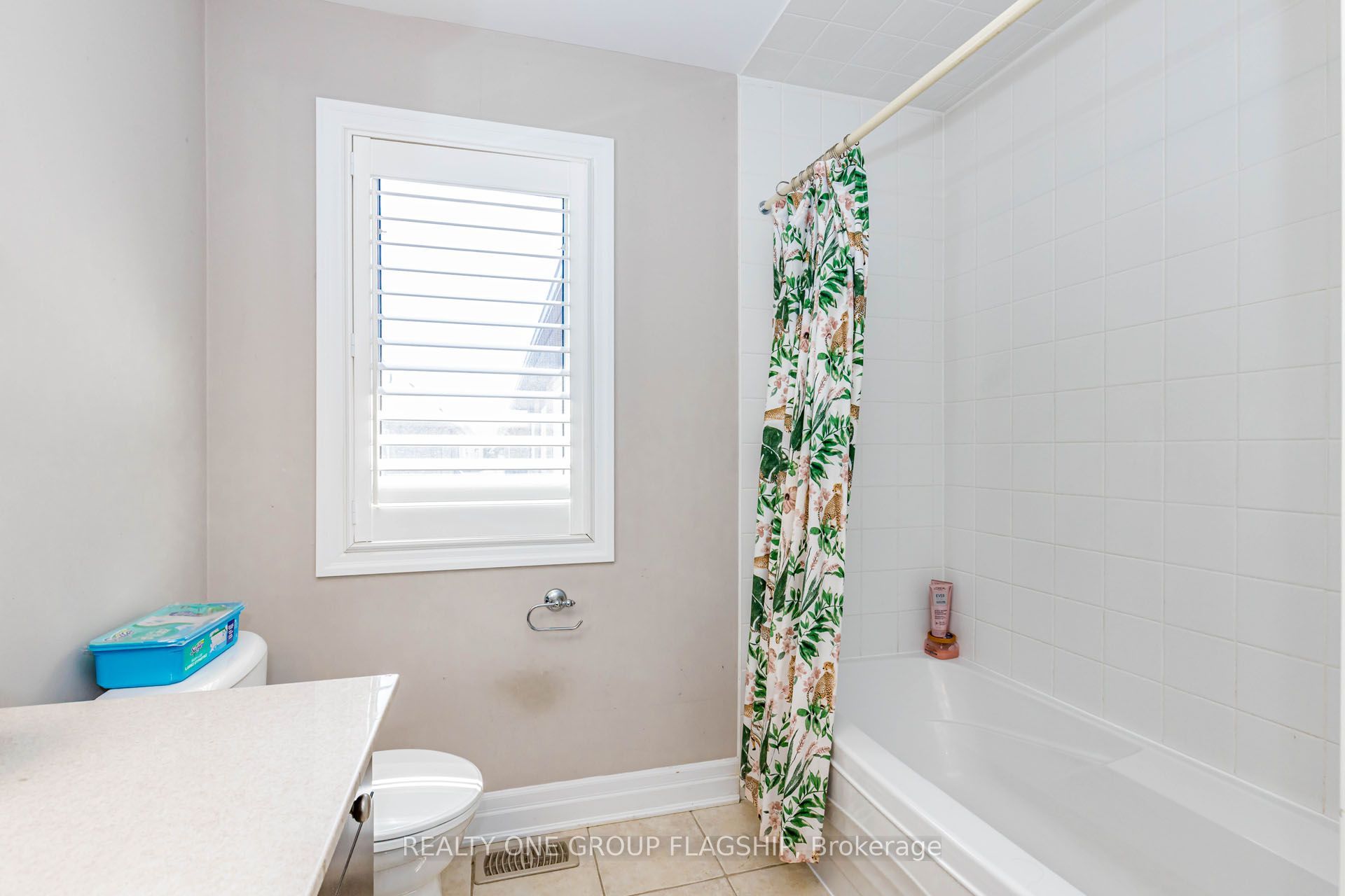 715 Casarin Crescent Property Photo 33