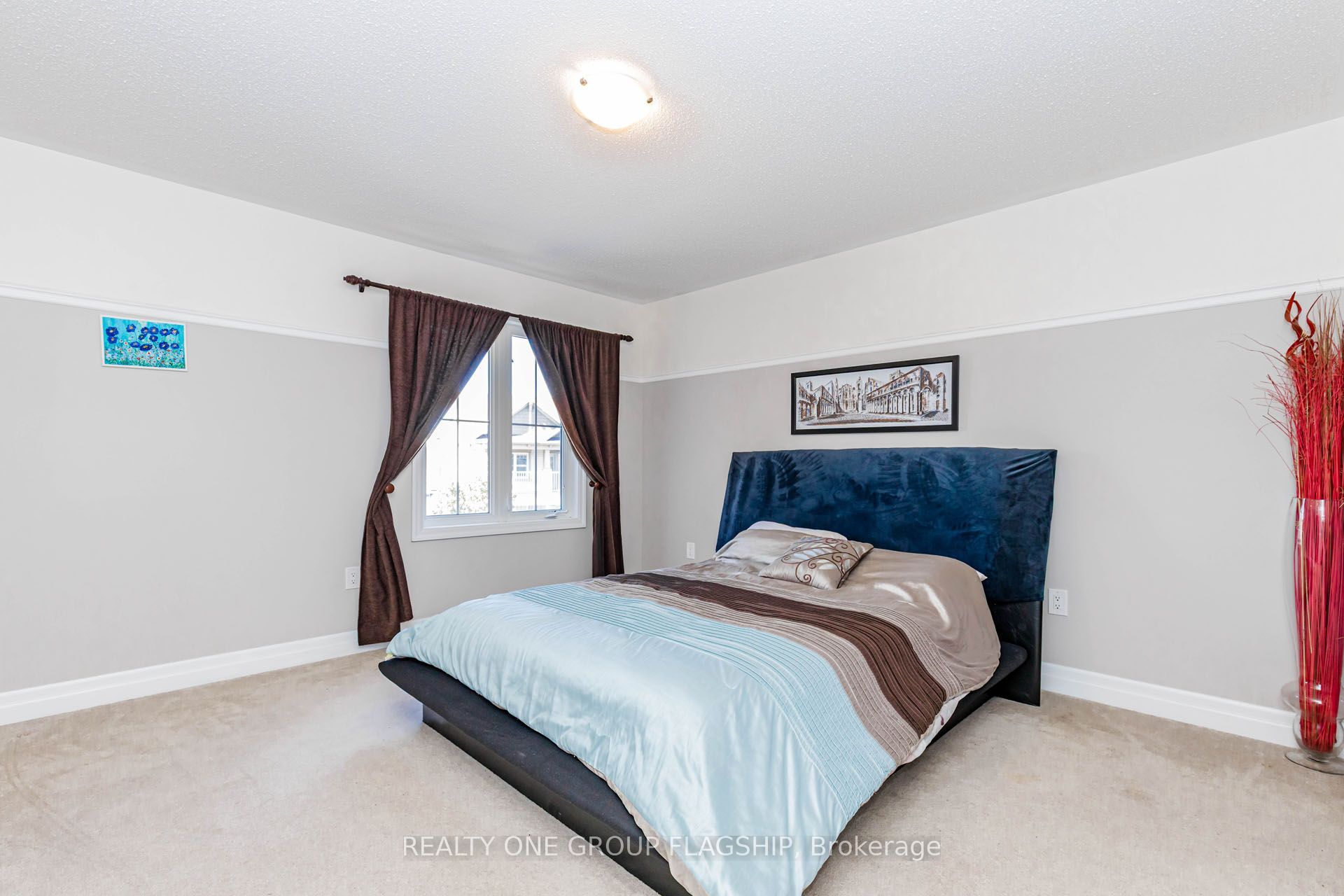 715 Casarin Crescent Property Photo 34