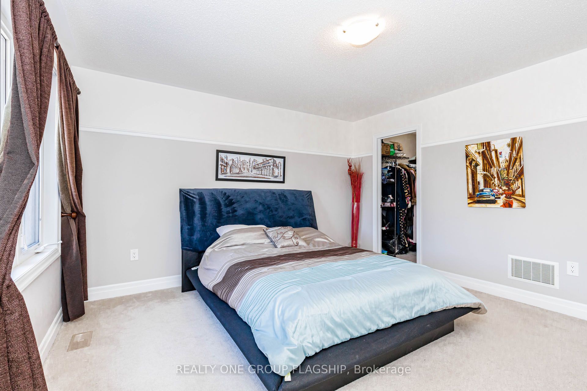 715 Casarin Crescent Property Photo 35
