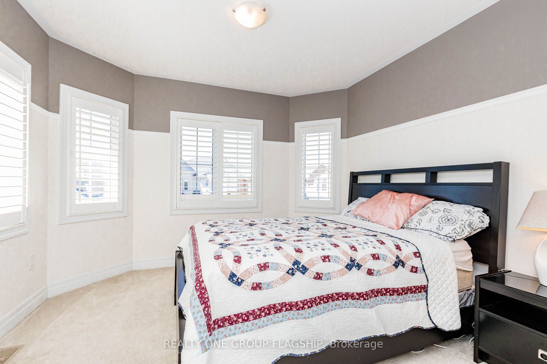 715 Casarin Crescent Property Photo 36